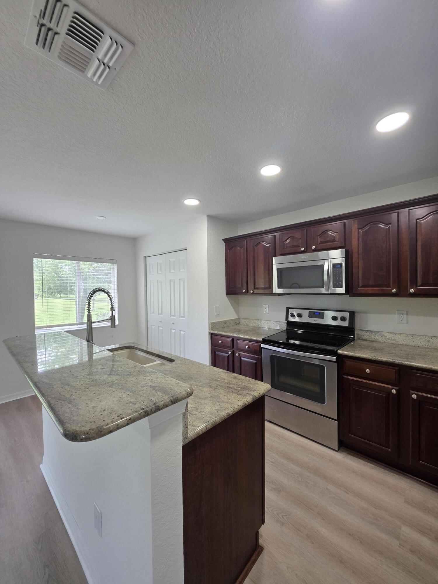 Newport Isles - Residential