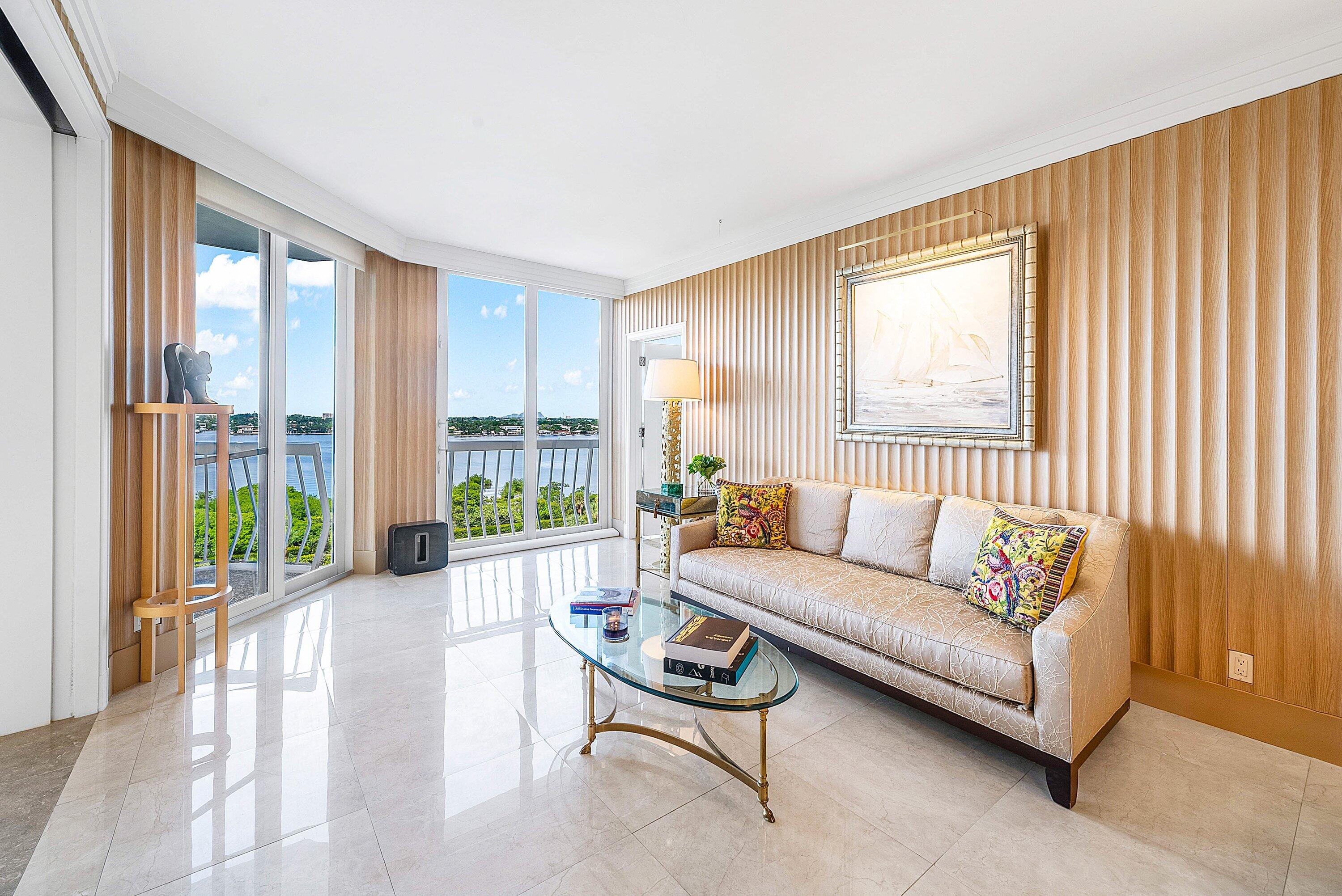 2100 COND AT SLOANS CURVE - Residential