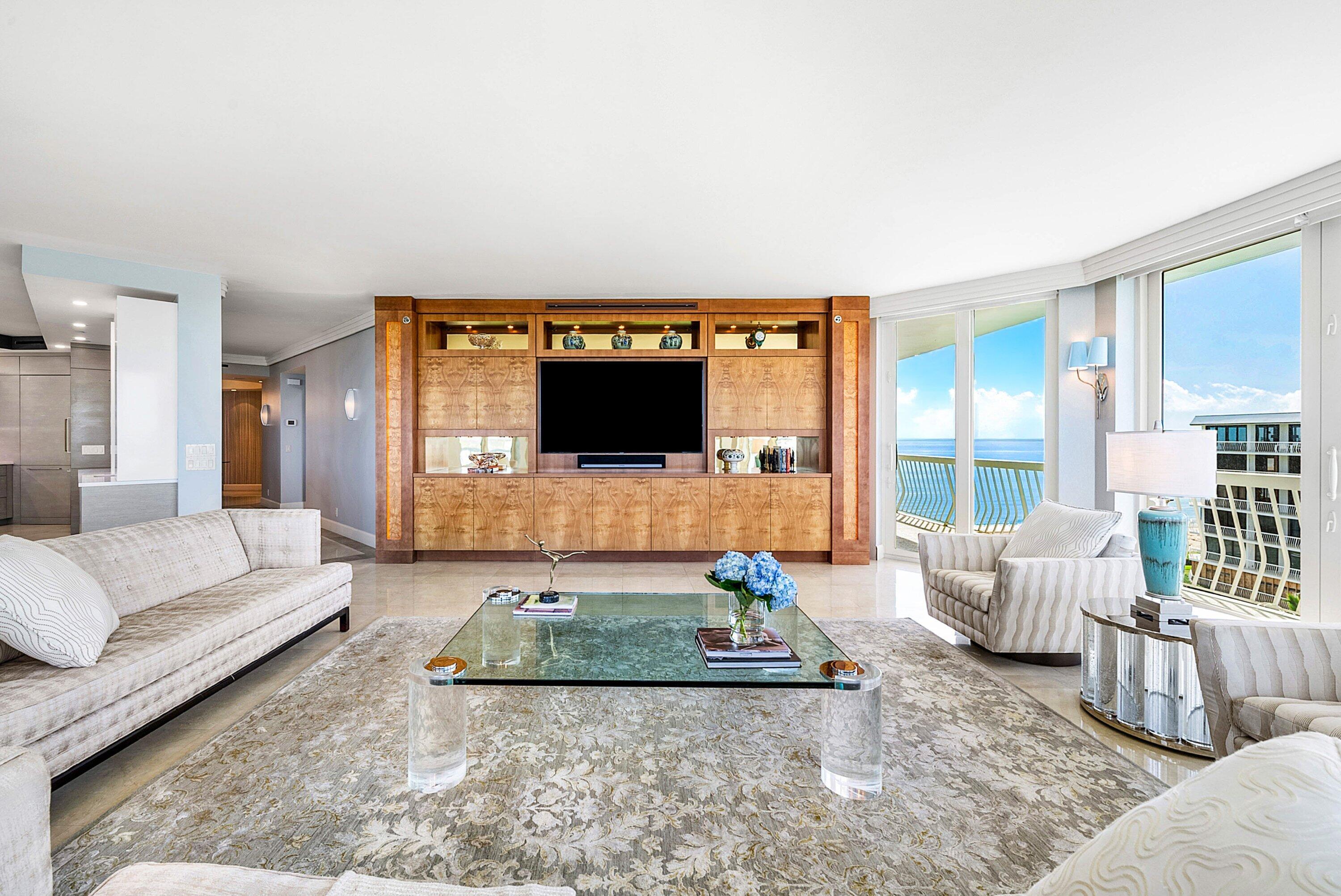 2100 COND AT SLOANS CURVE - Residential