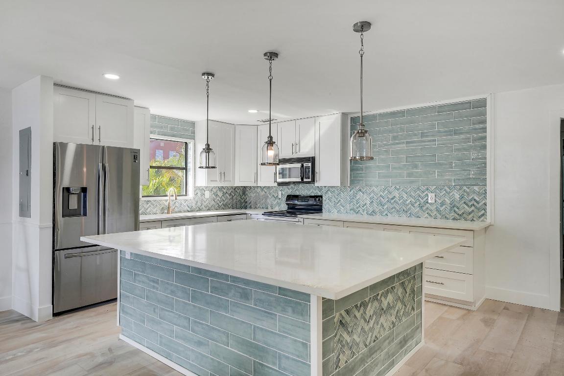 KEY HAVEN CONDO - Land