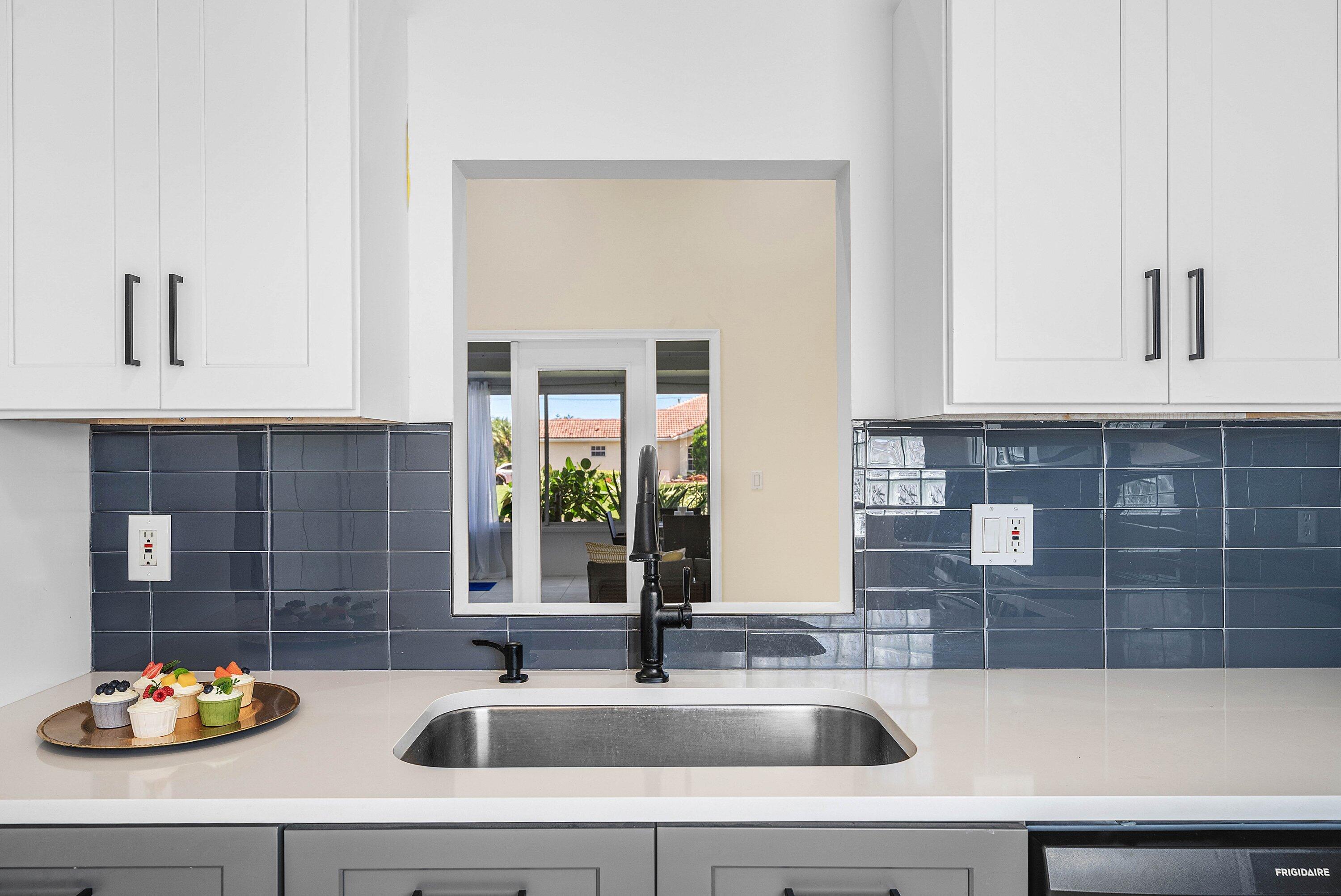 FLORAL LAKES 1 - Residential Lease