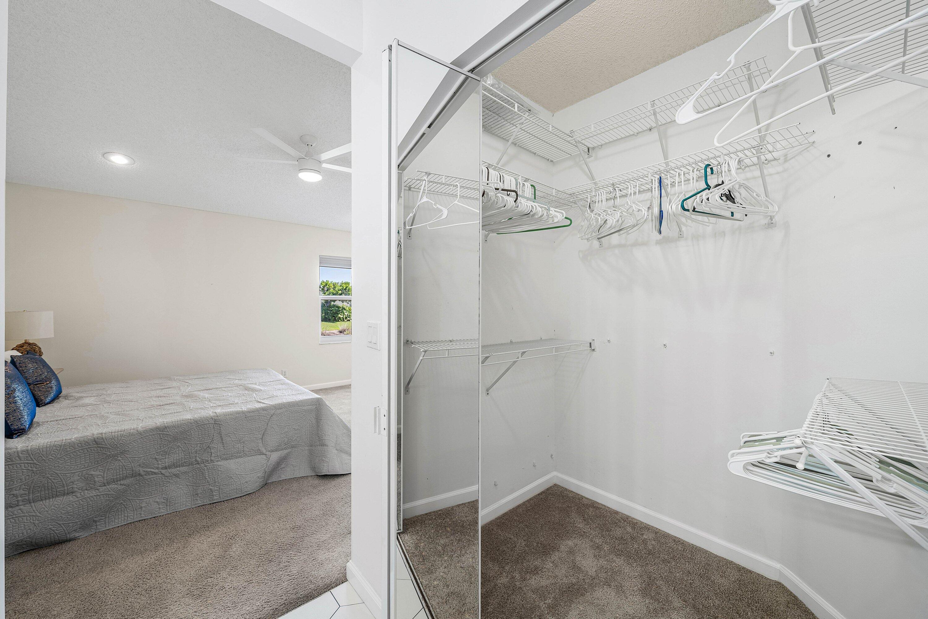FLORAL LAKES 1 - Residential Lease