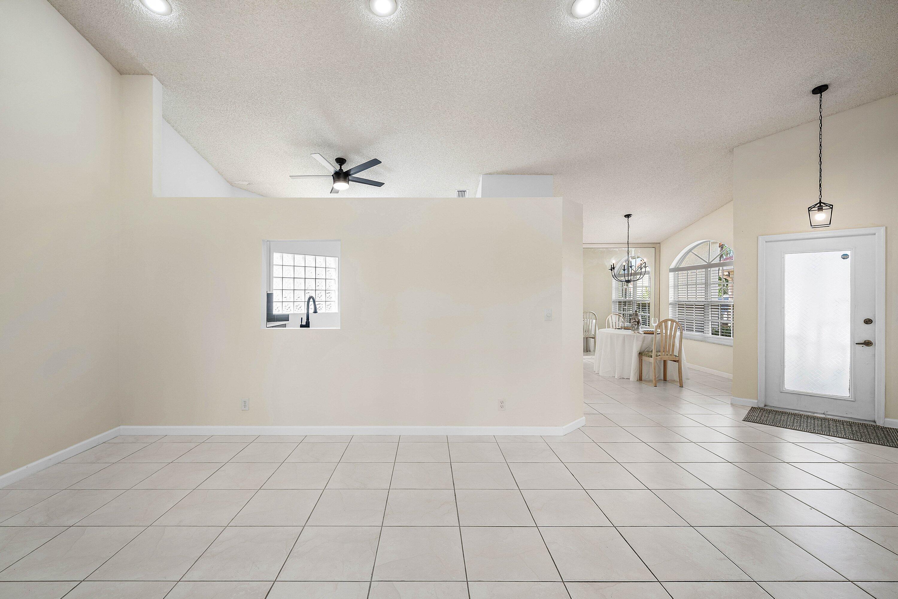 FLORAL LAKES 1 - Residential Lease