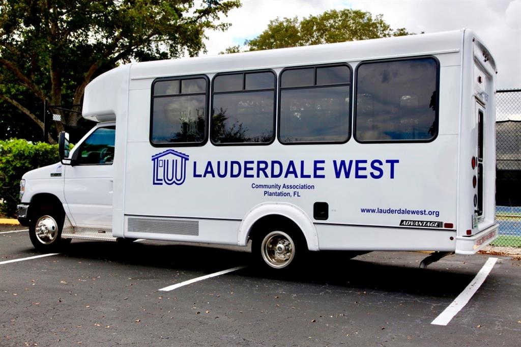 Lauderdale West 3 Sec 83- - Residential