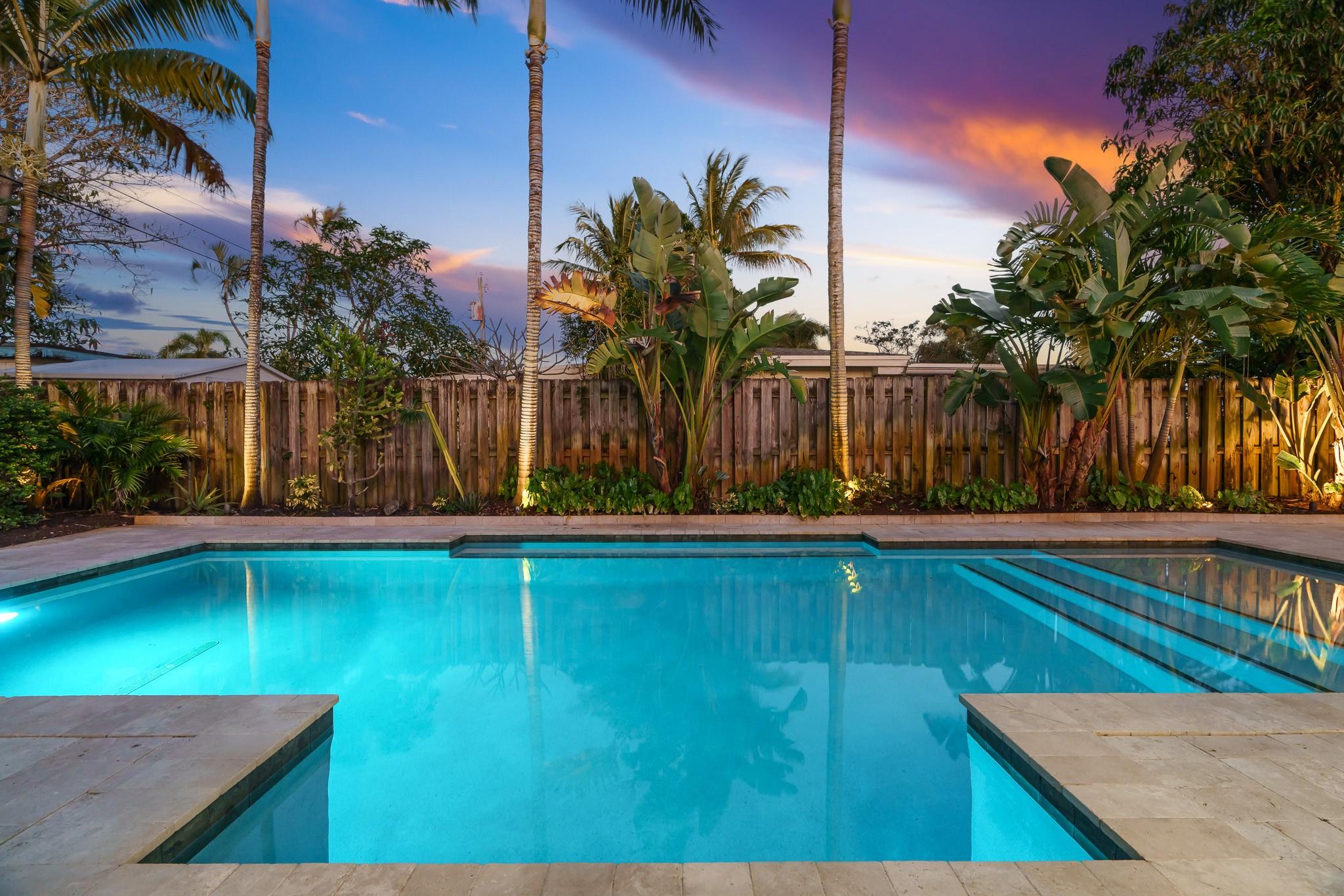 Tropical Manors 33-31 B - Residential