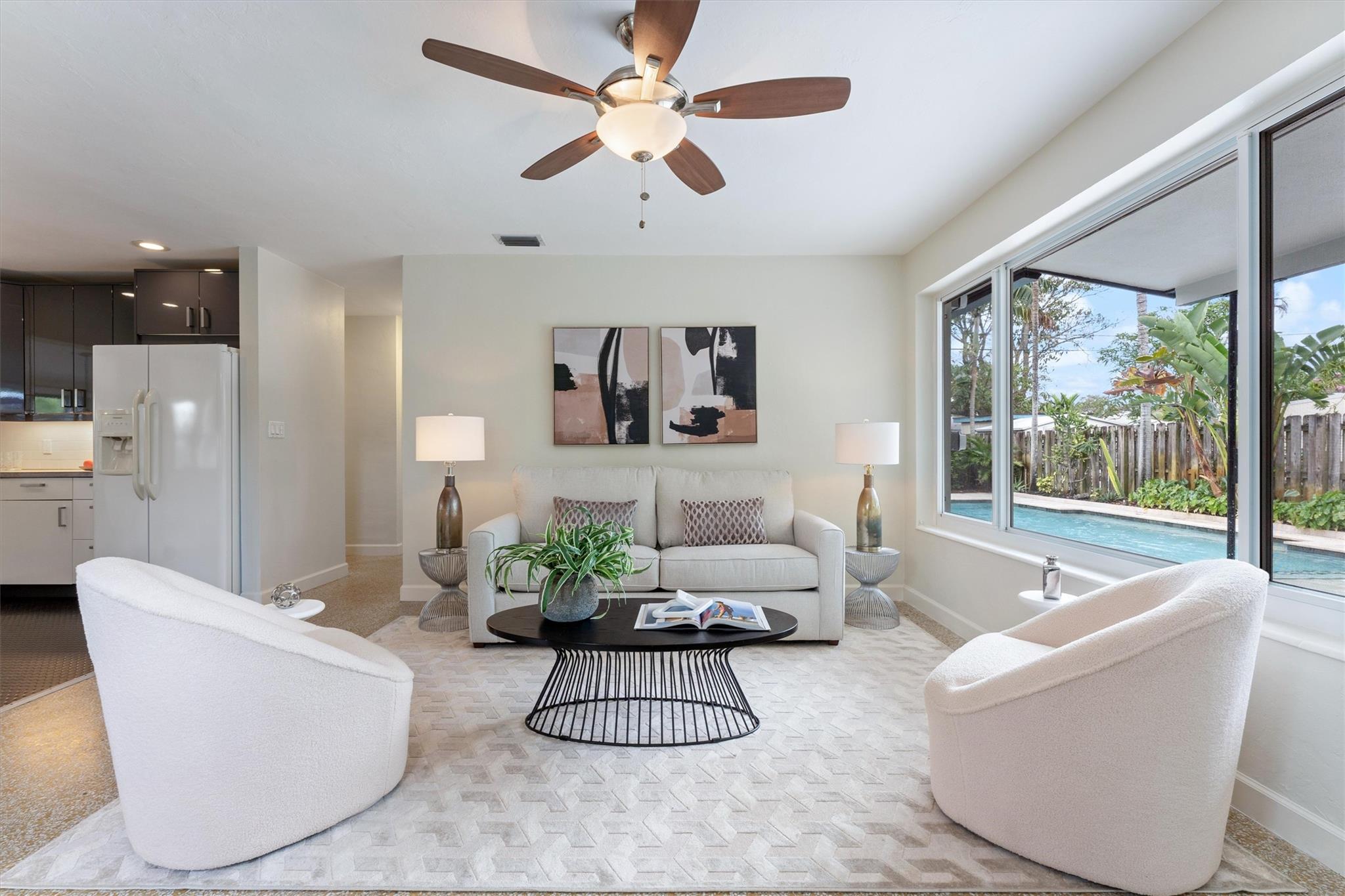 Tropical Manors 33-31 B - Residential
