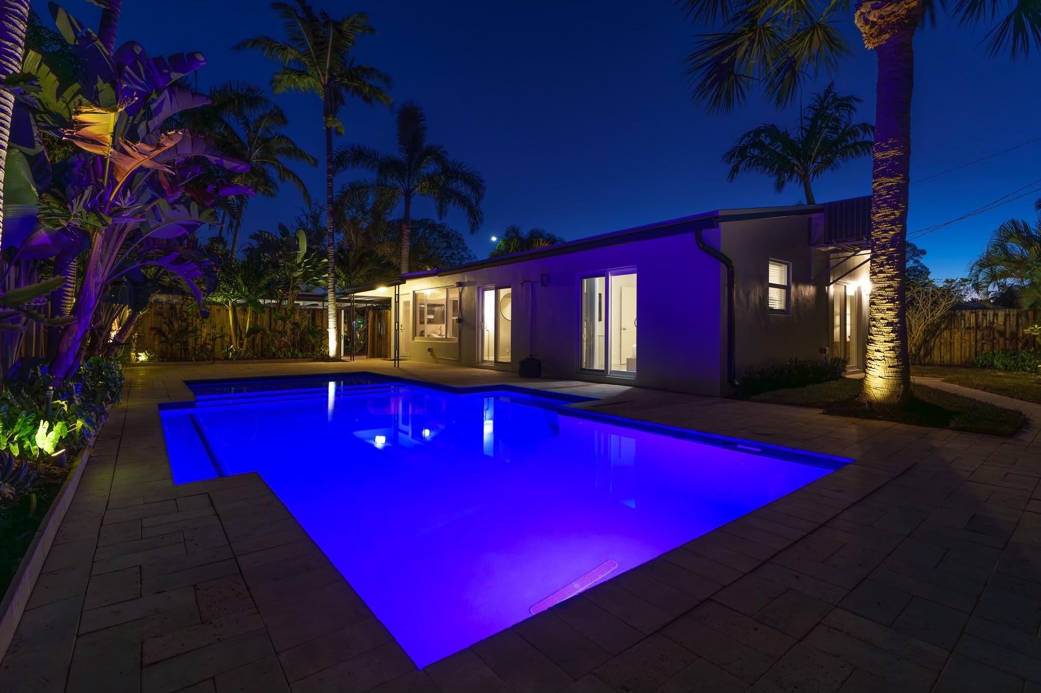 Tropical Manors 33-31 B - Residential