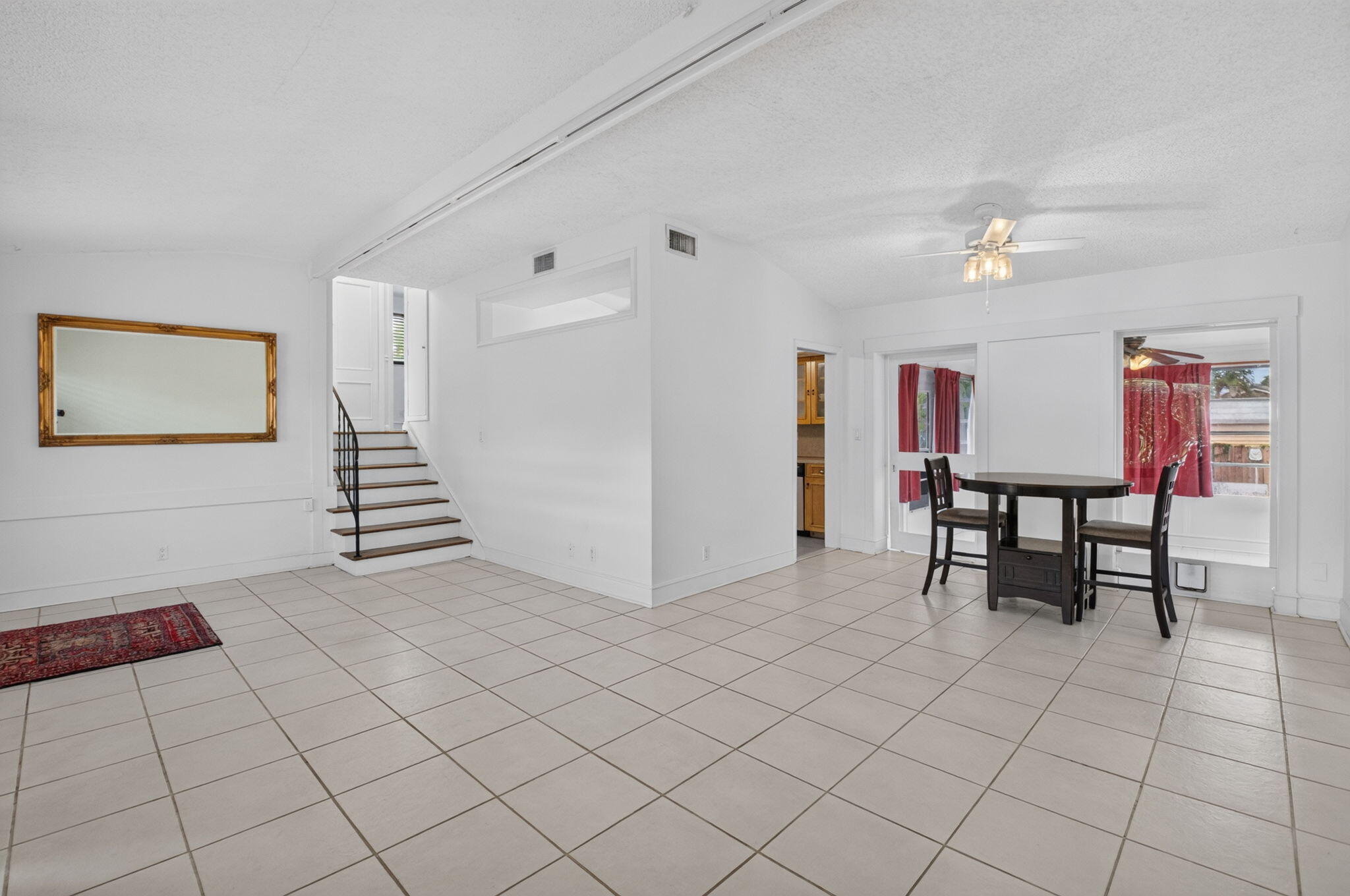 COUNTRY CLUB VILLAGE - Residential