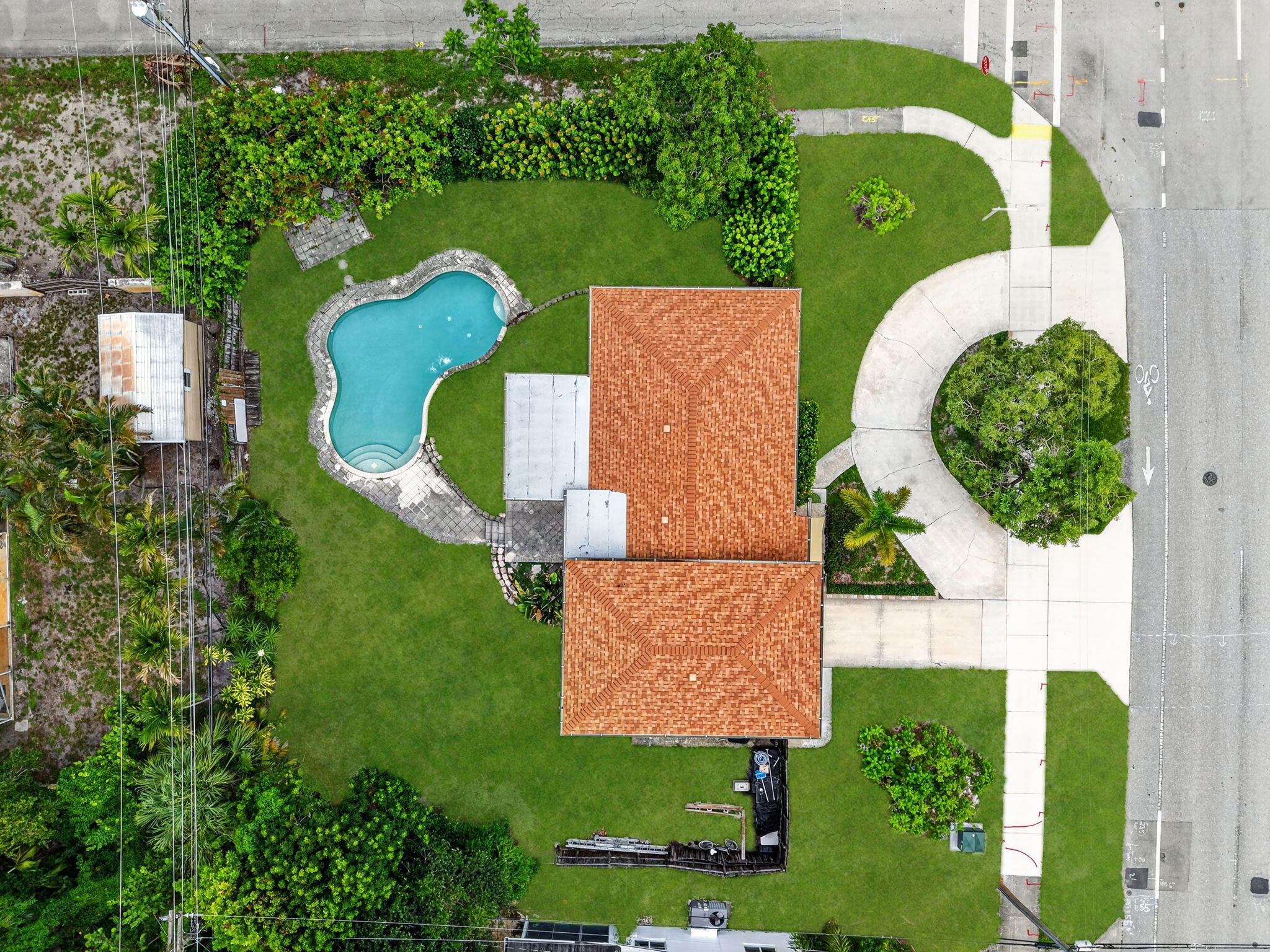COUNTRY CLUB VILLAGE - Residential