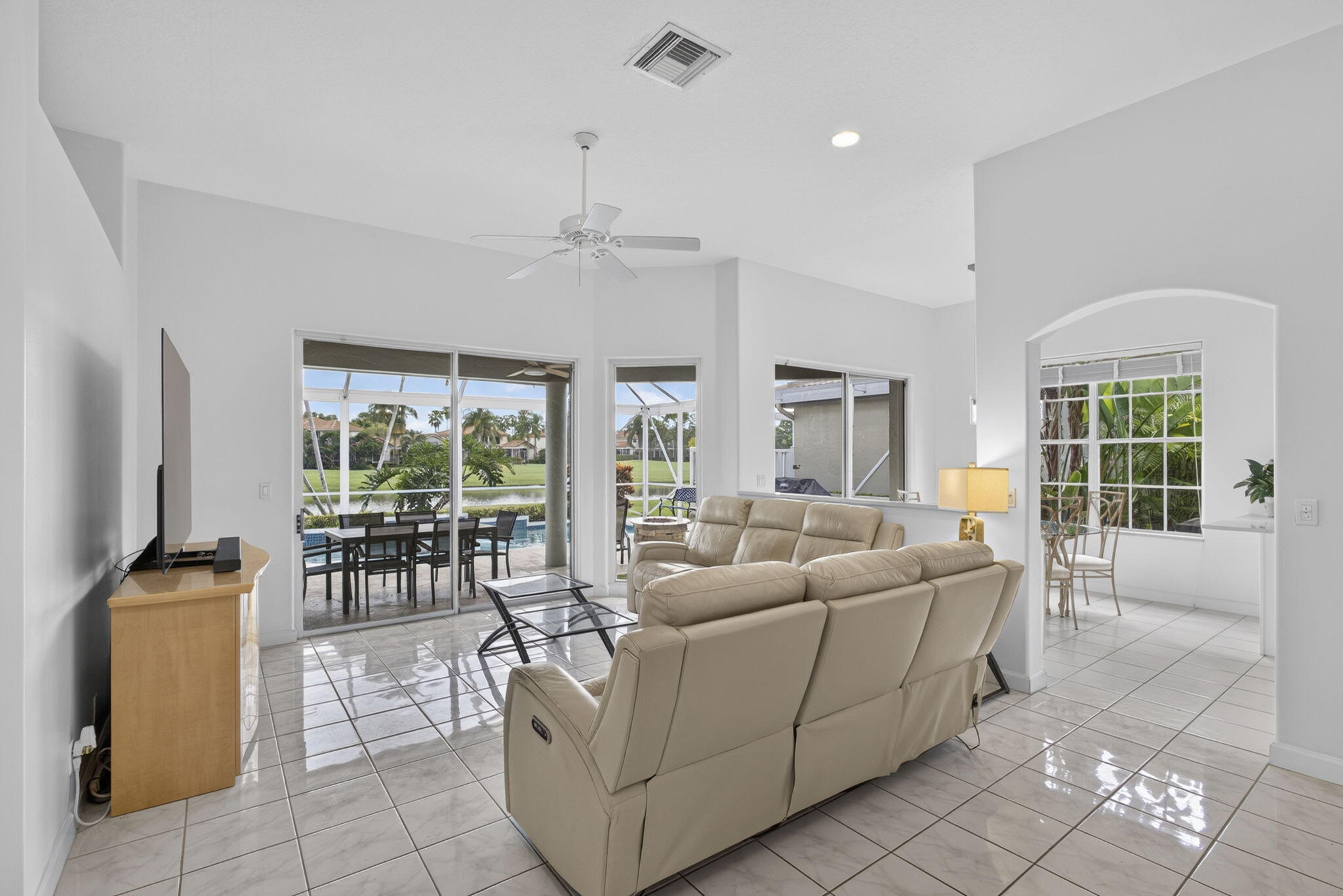IBIS GOLF AND COUNTRY CLUB - Residential