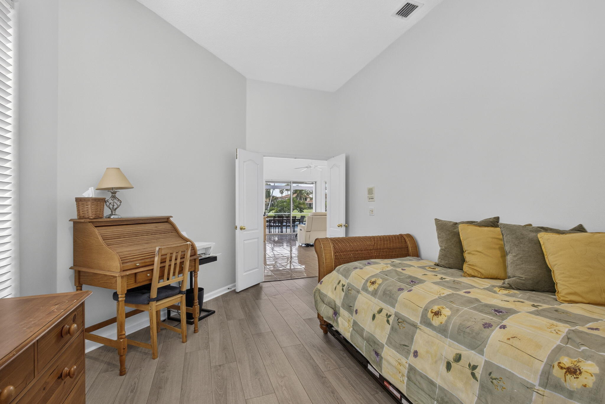 IBIS GOLF AND COUNTRY CLUB - Residential
