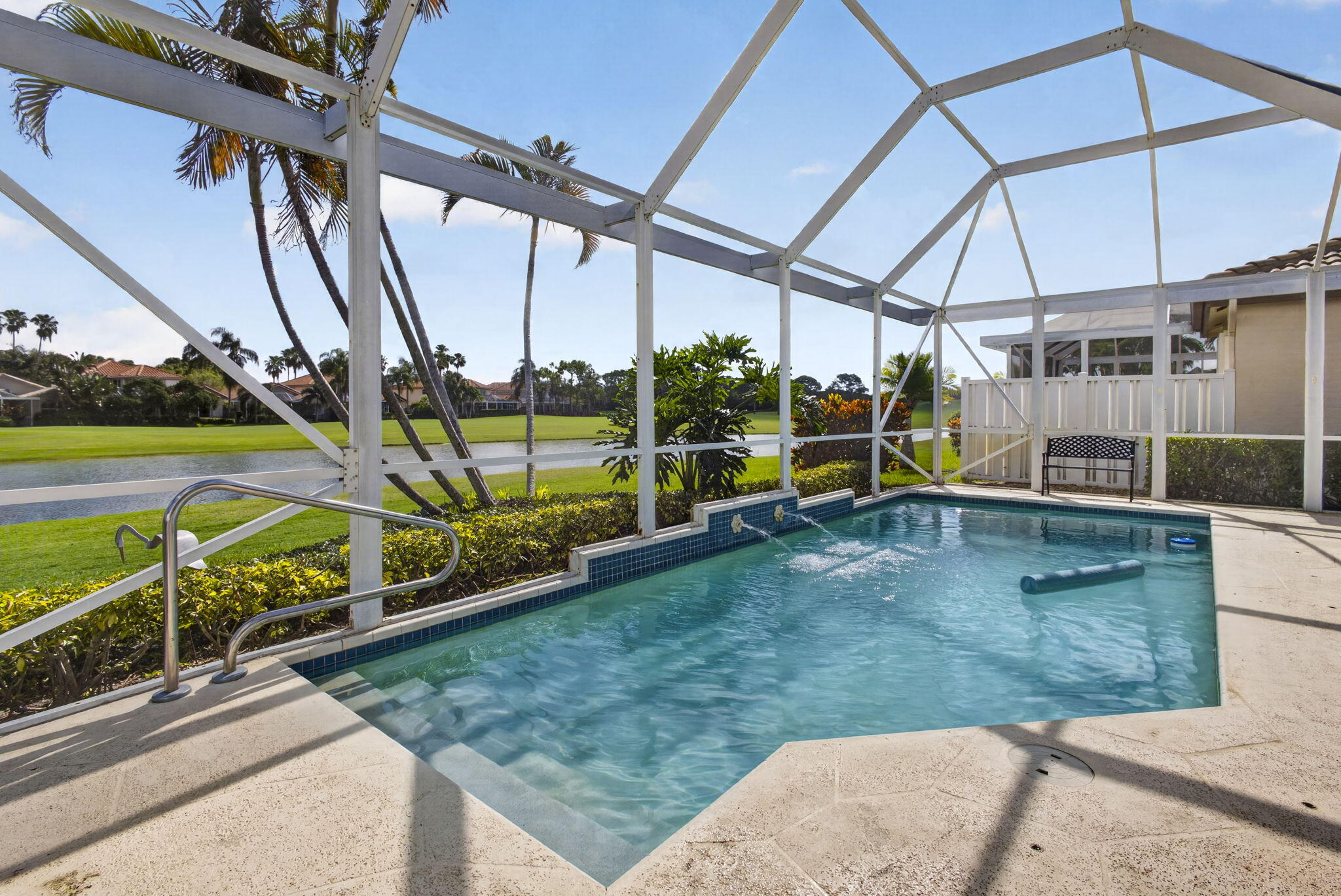 IBIS GOLF AND COUNTRY CLUB - Residential