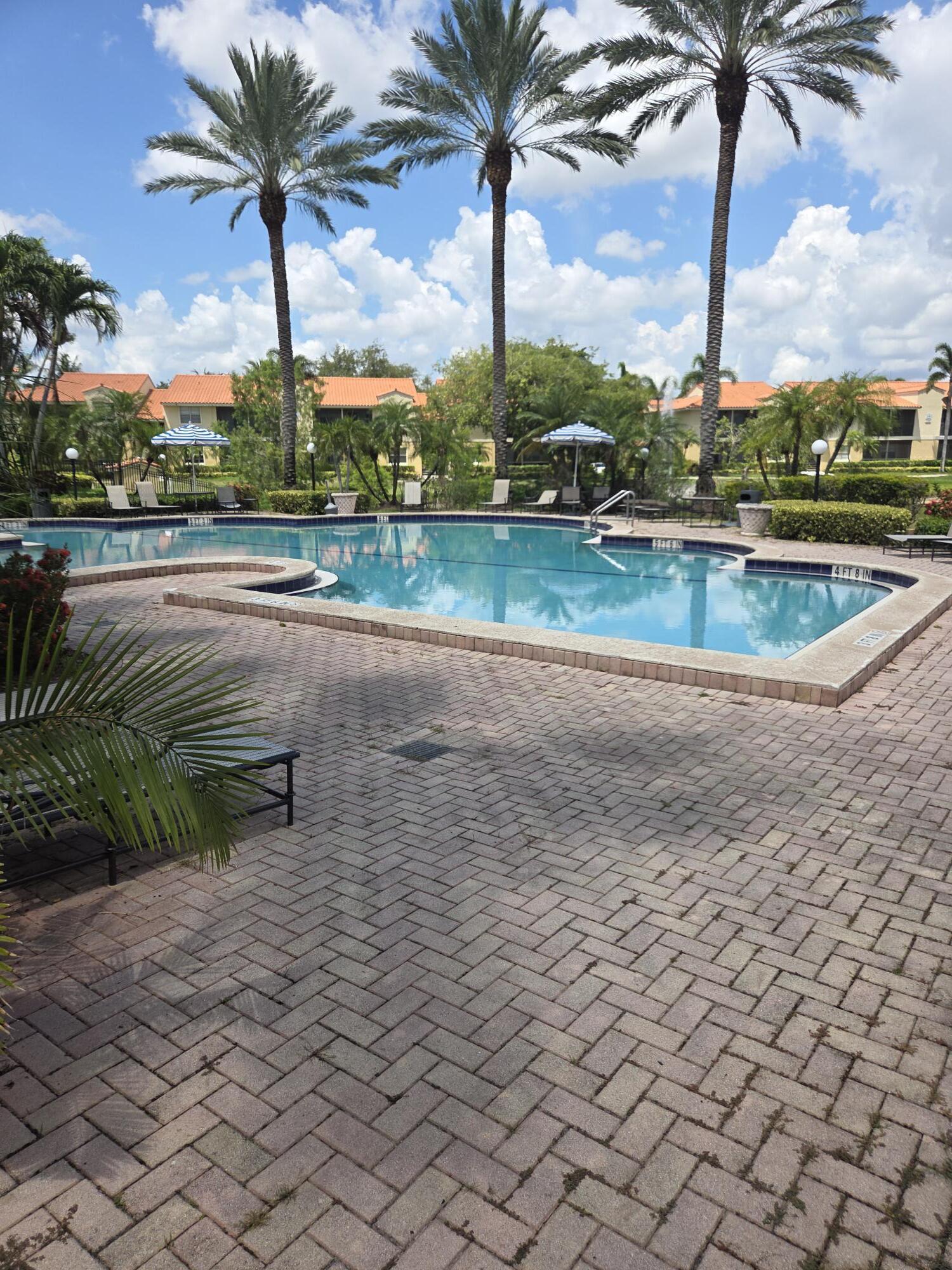 ROYAL POINCIANA CONDO - Residential Lease