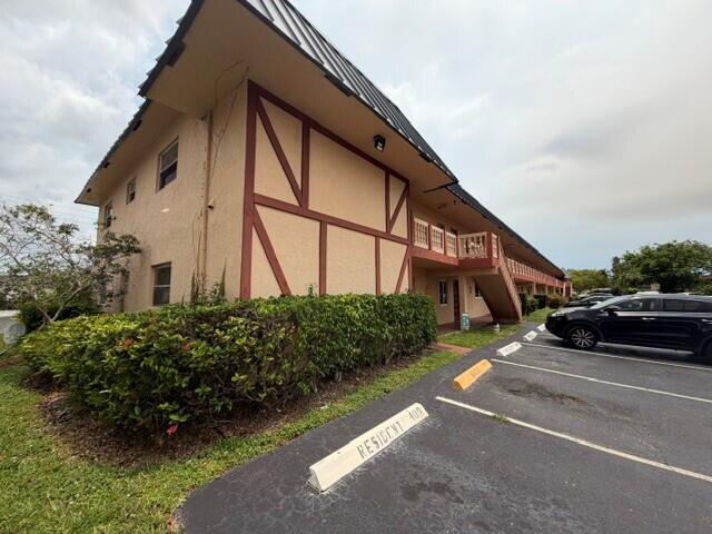 SANDALFOOT SQUIRE CONDO - Residential Lease