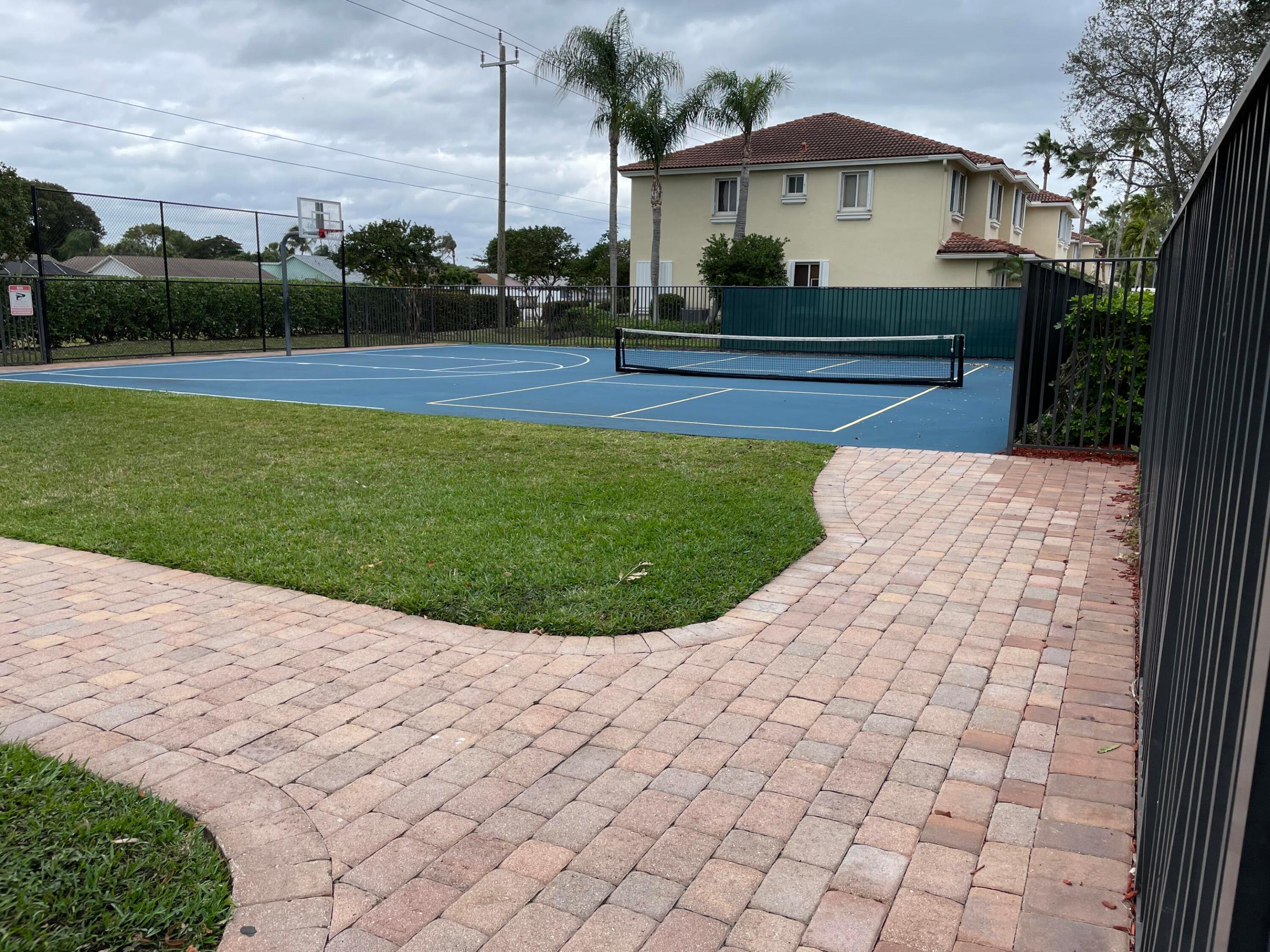 QUANTUM PARK TOWNHOMES - Residential