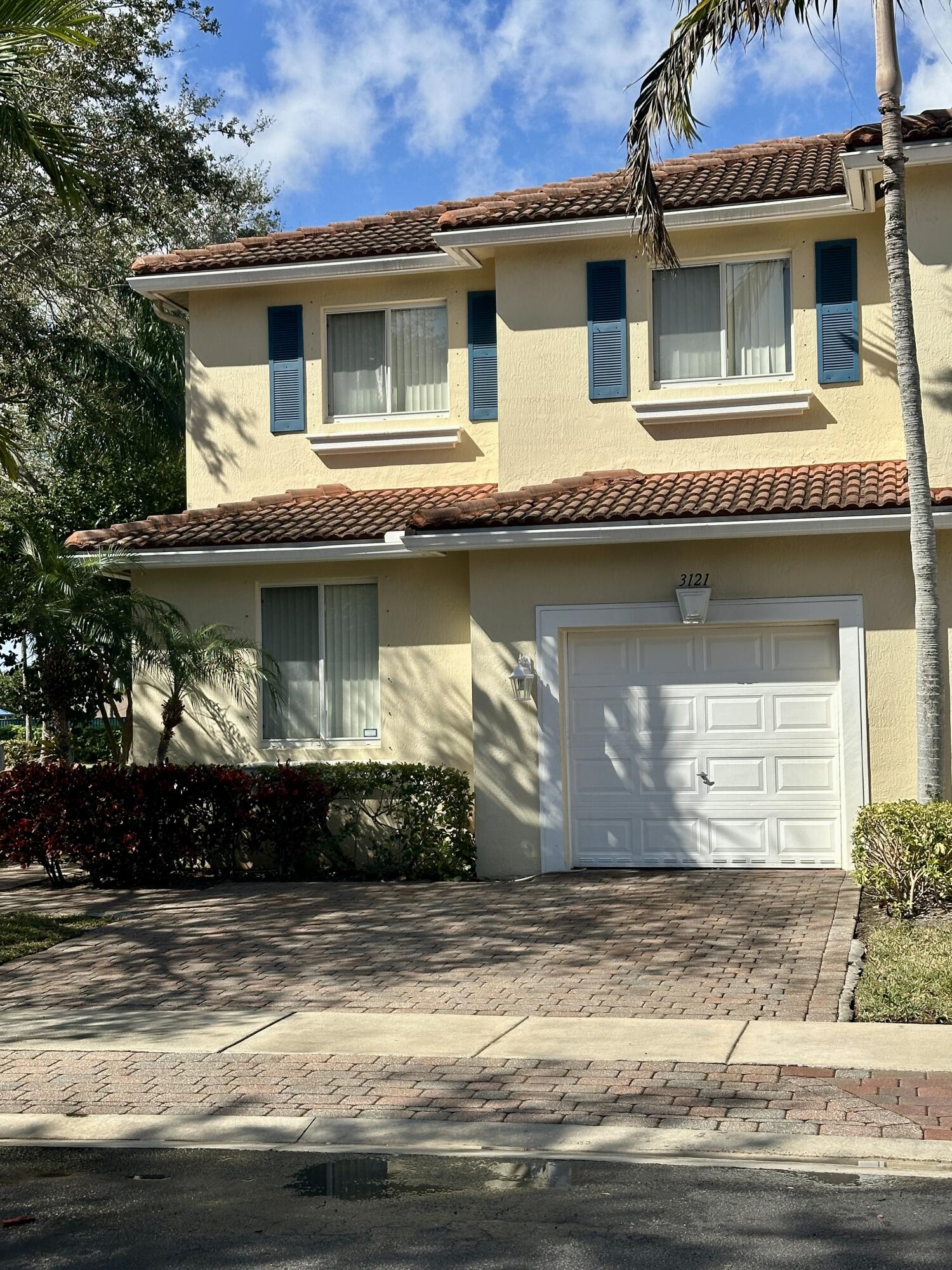 QUANTUM PARK TOWNHOMES - Residential
