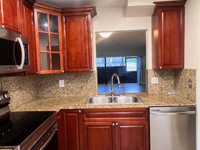 HIDDEN OAKS TOWNHOUSES - Residential Lease