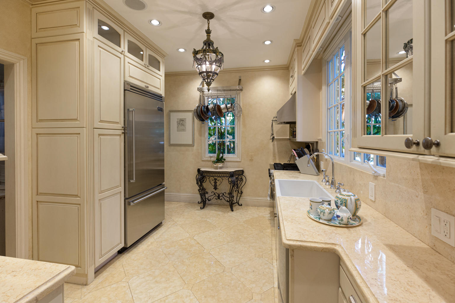 OCEAN PARK H W ROBBINS - Residential