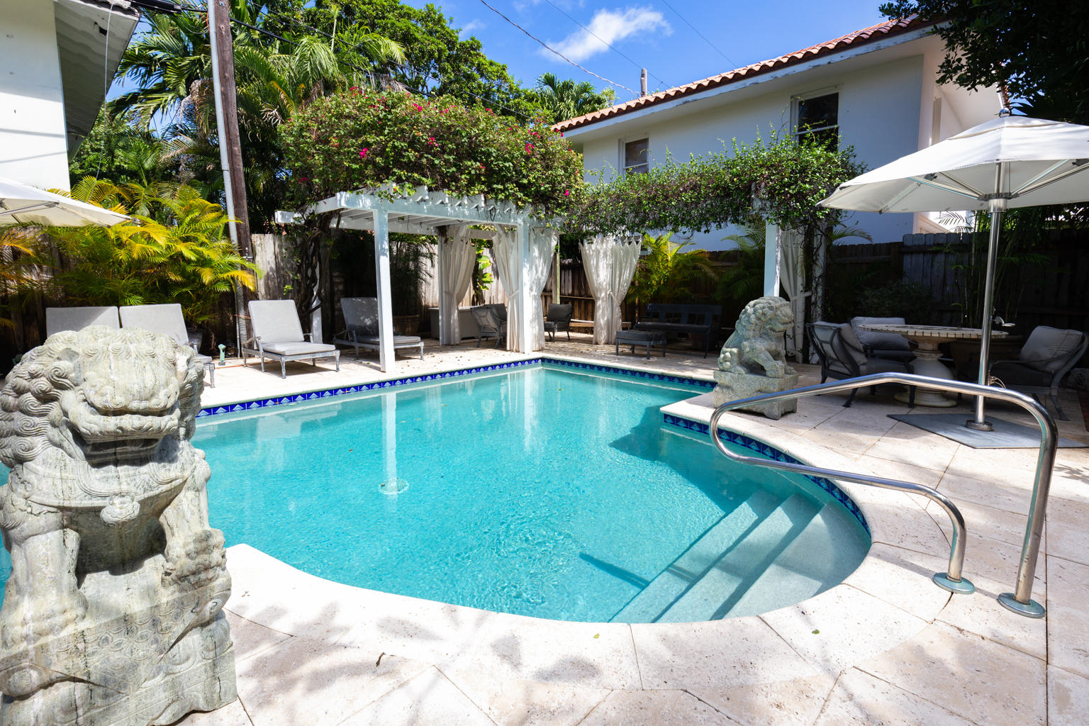 OCEAN PARK H W ROBBINS - Residential