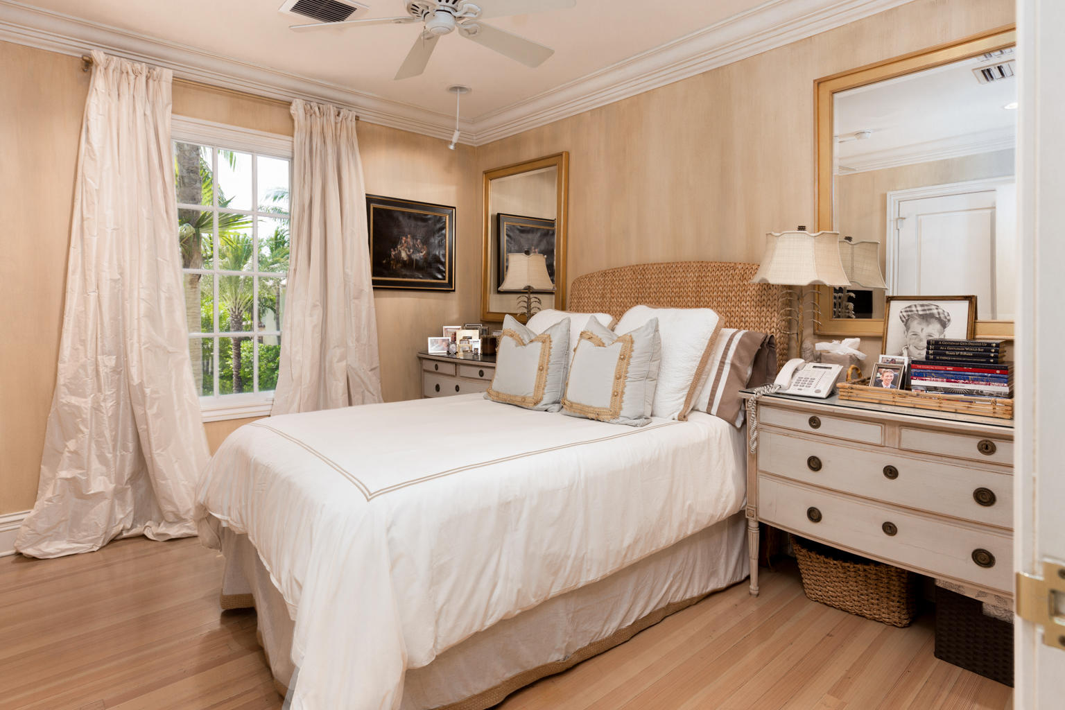 OCEAN PARK H W ROBBINS - Residential