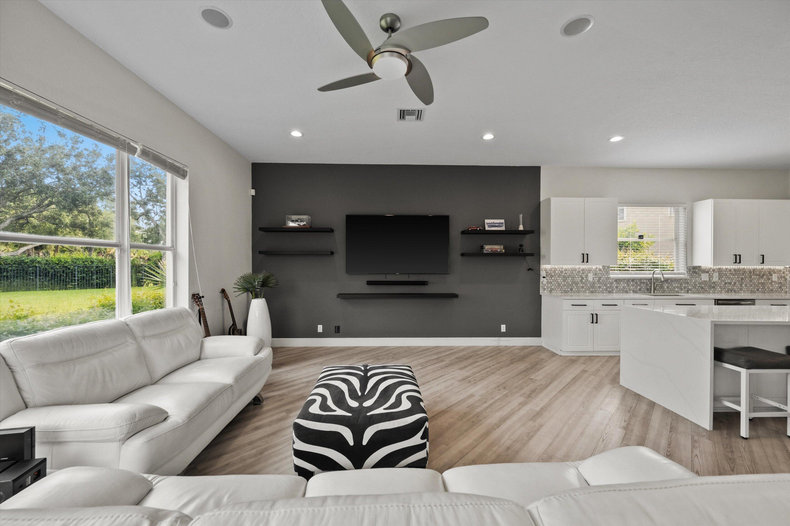 BLACK DIAMOND PH 1 - Residential