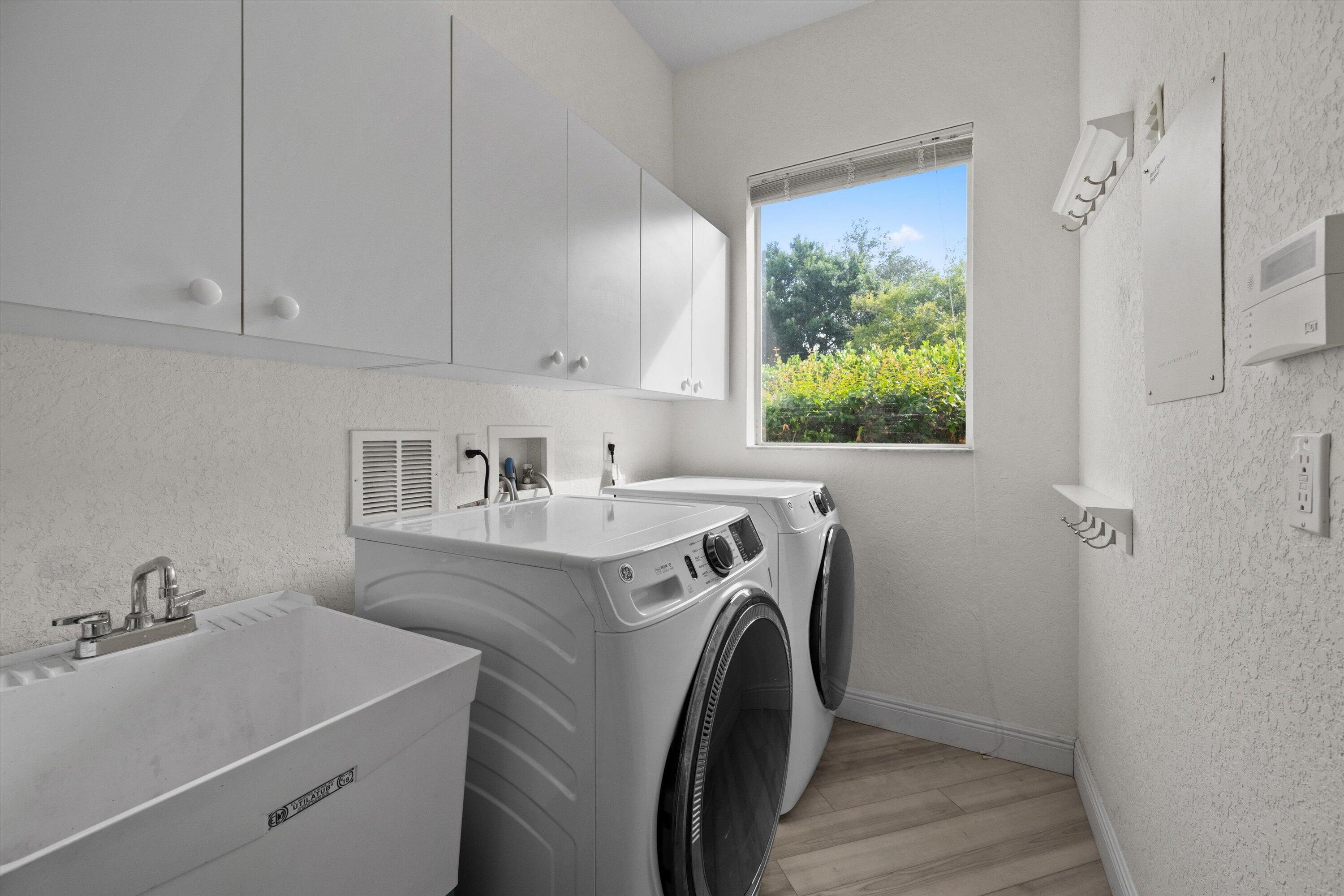 BLACK DIAMOND PH 1 - Residential
