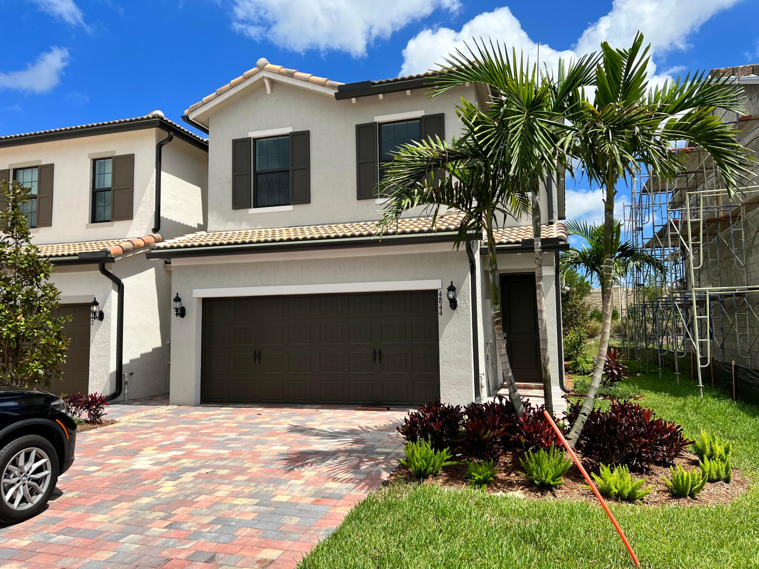 FIELDS AT GULFSTREAM POLO - Residential Lease