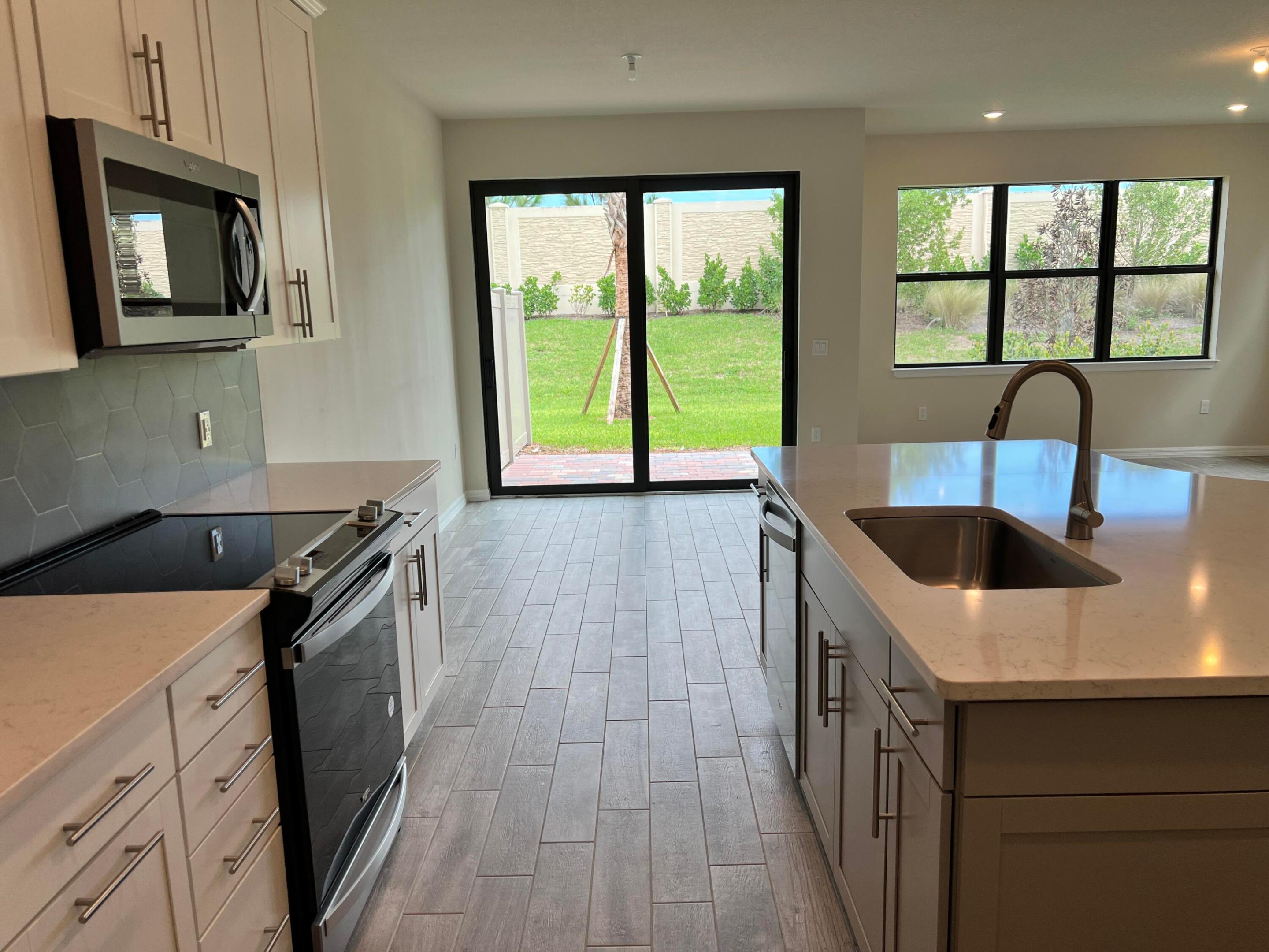 FIELDS AT GULFSTREAM POLO - Residential Lease