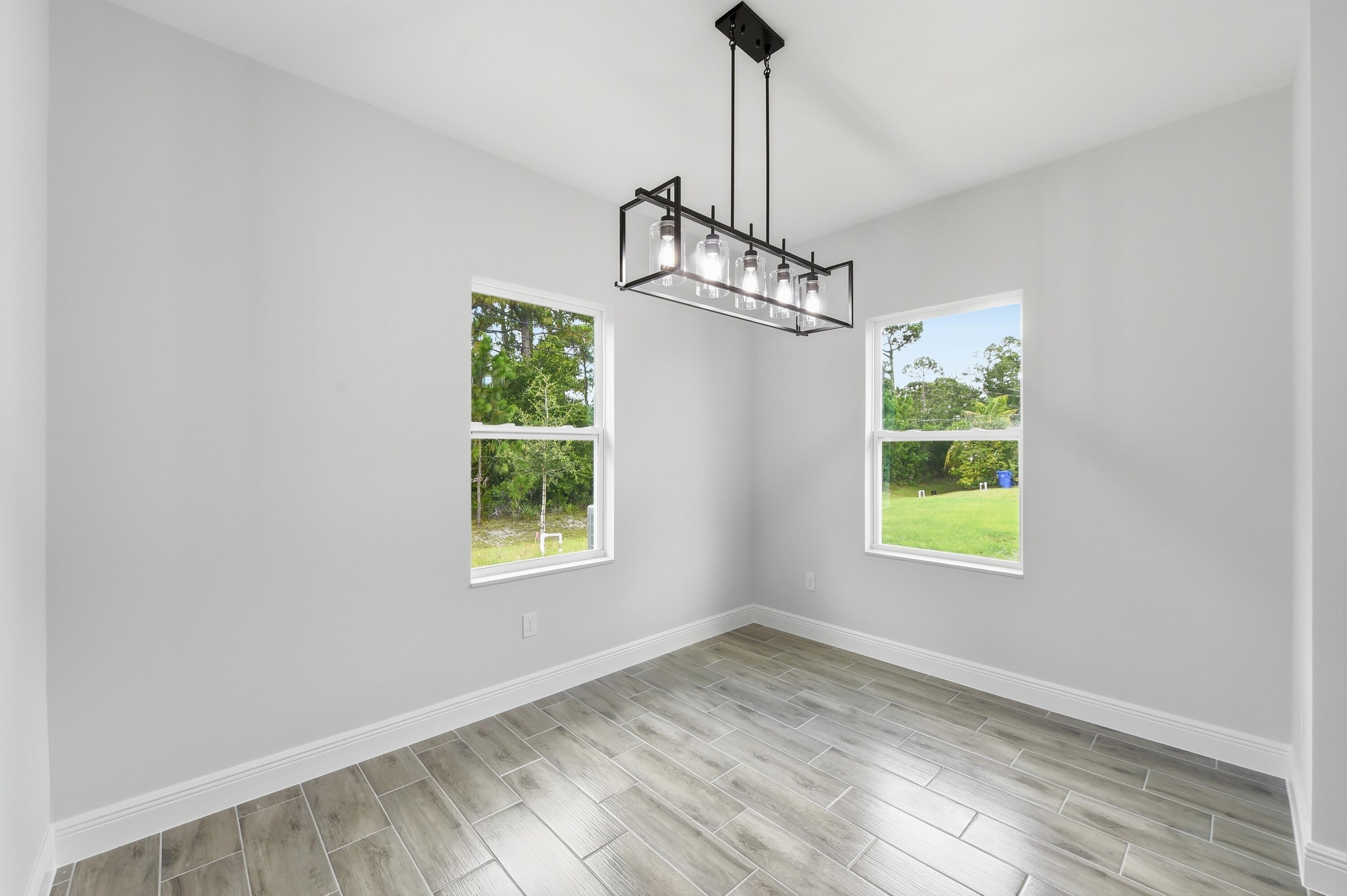 VERO LAKE ESTATES UNIT G - Residential