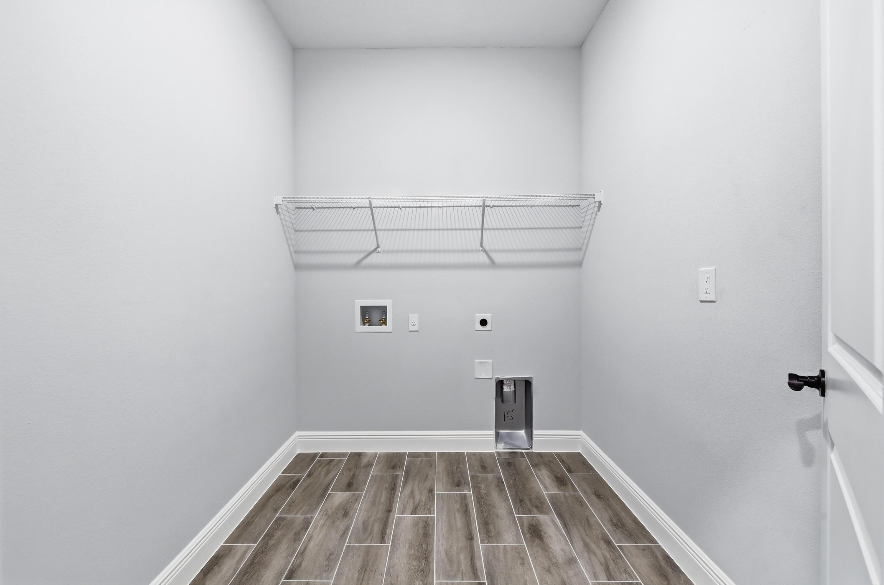 VERO LAKE ESTATES UNIT G - Residential