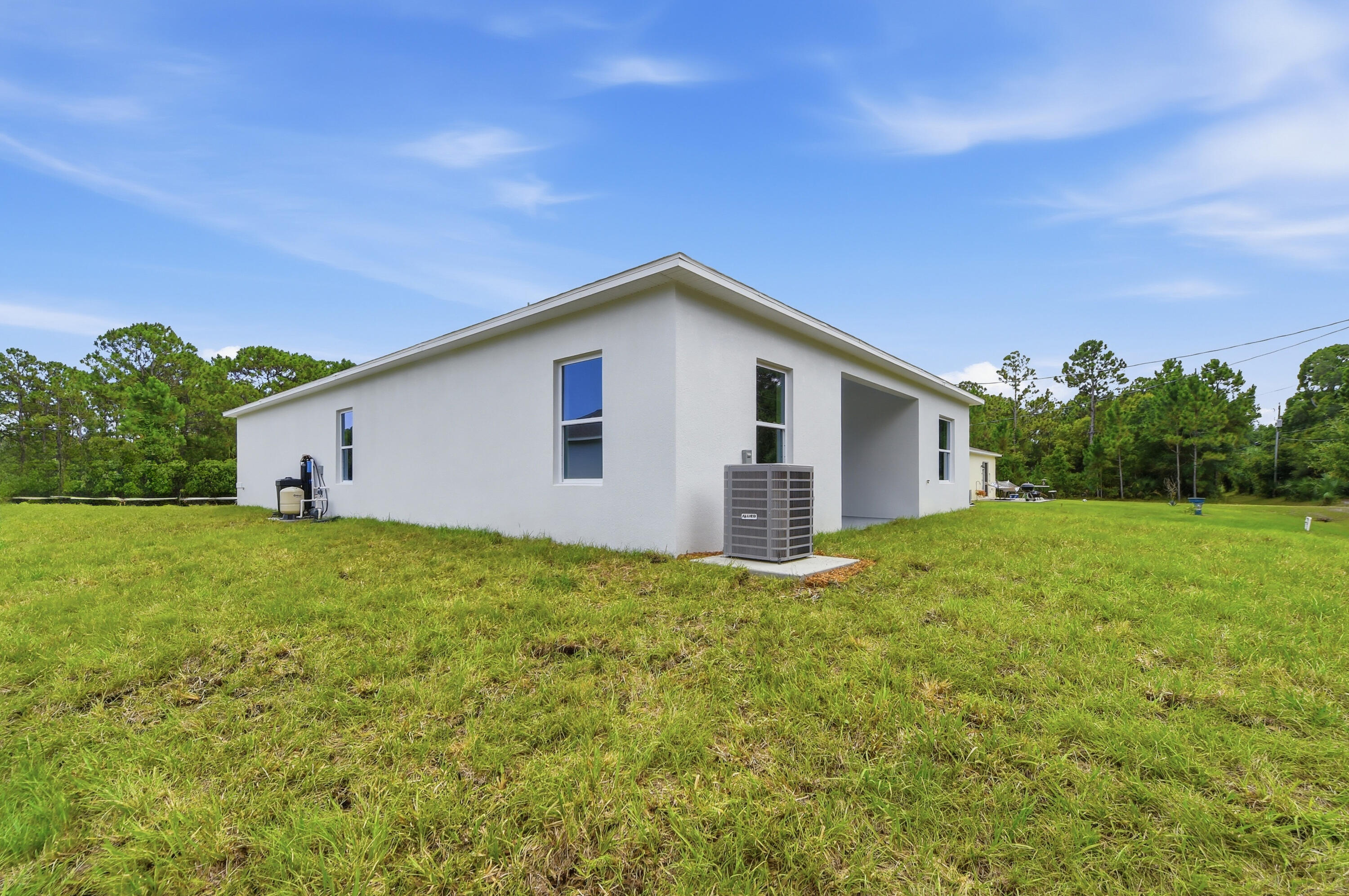 VERO LAKE ESTATES UNIT G - Residential