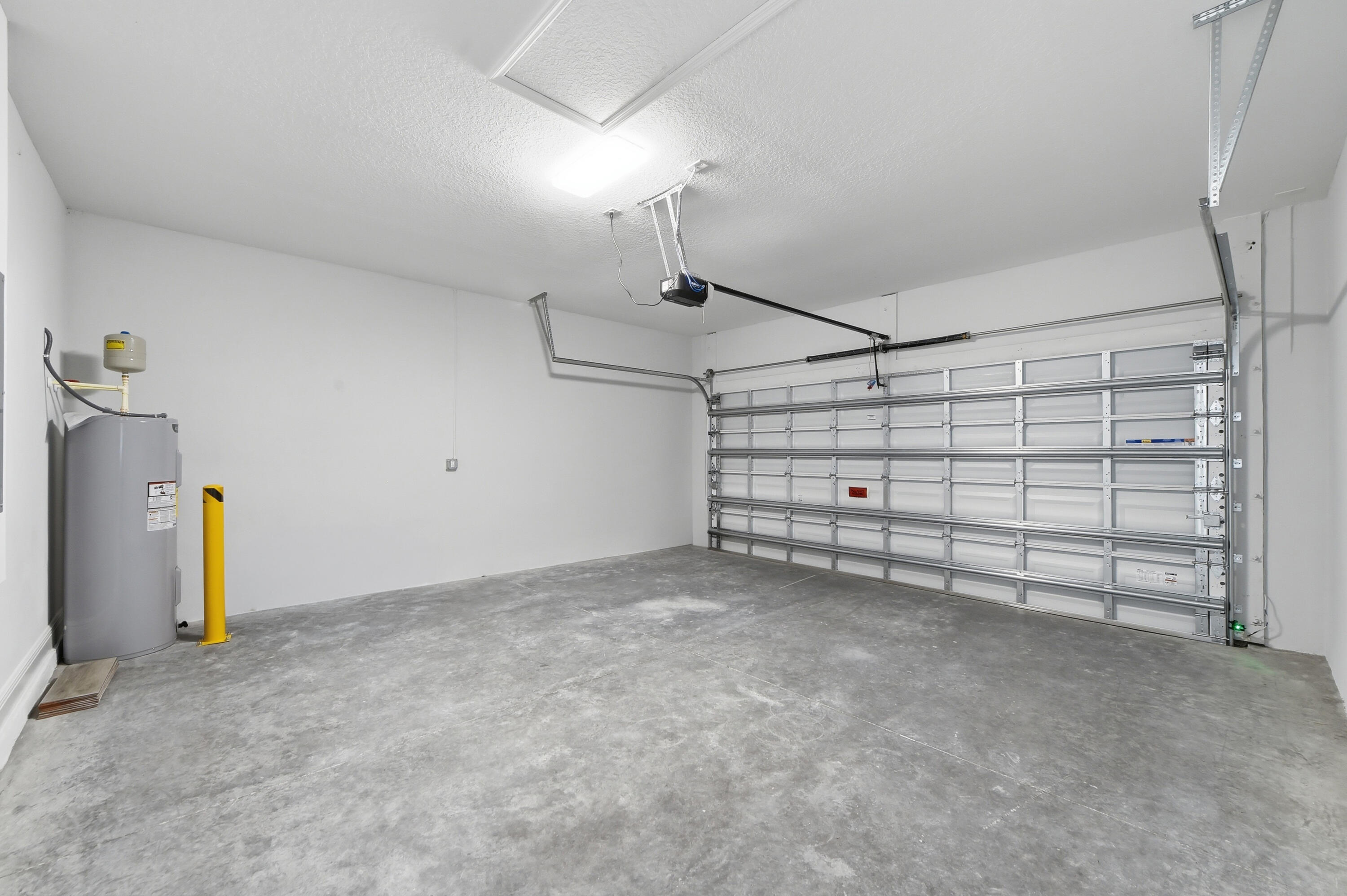 VERO LAKE ESTATES UNIT G - Residential