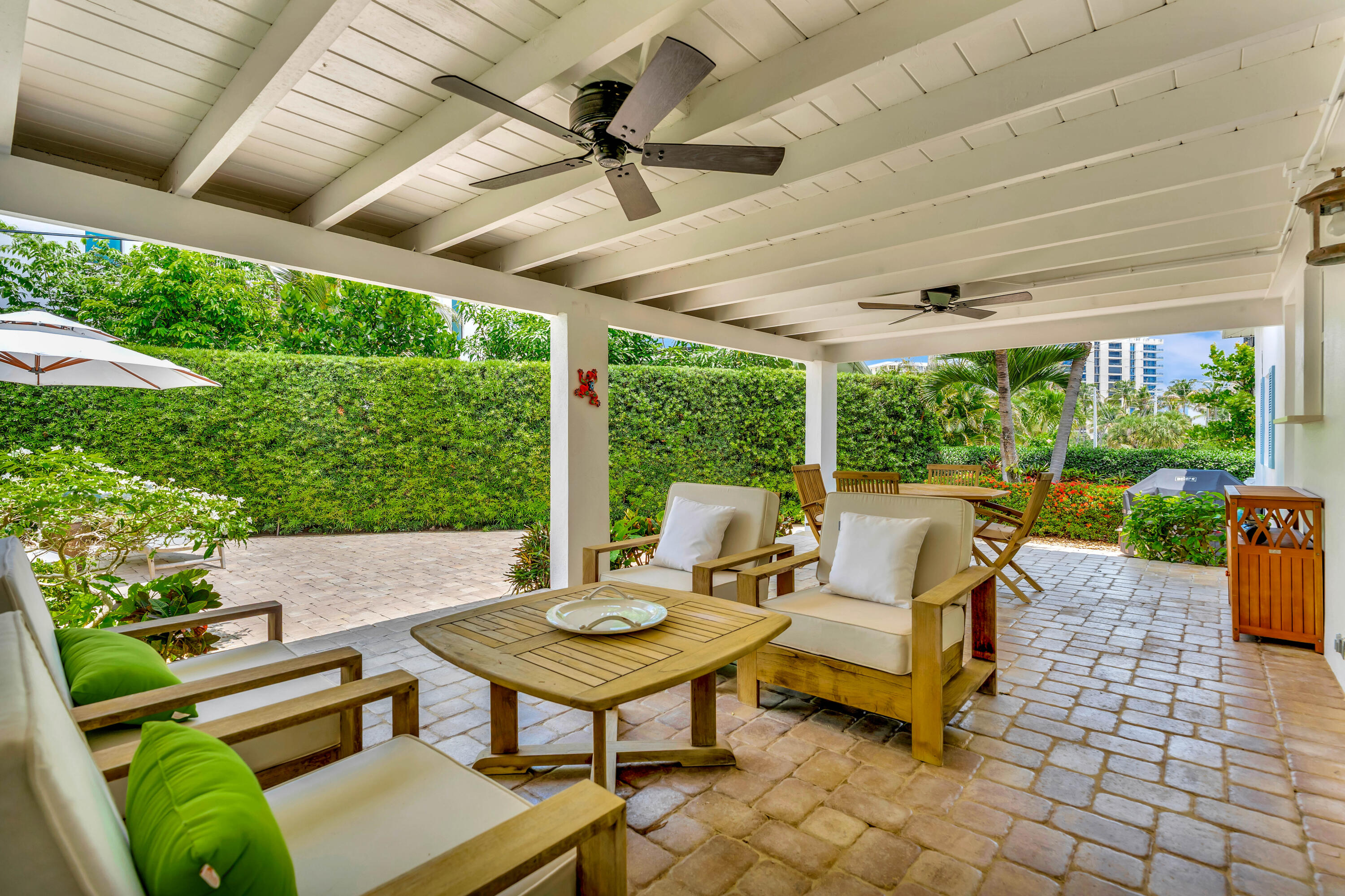 JUNO BEACH 1ST ADD - Residential