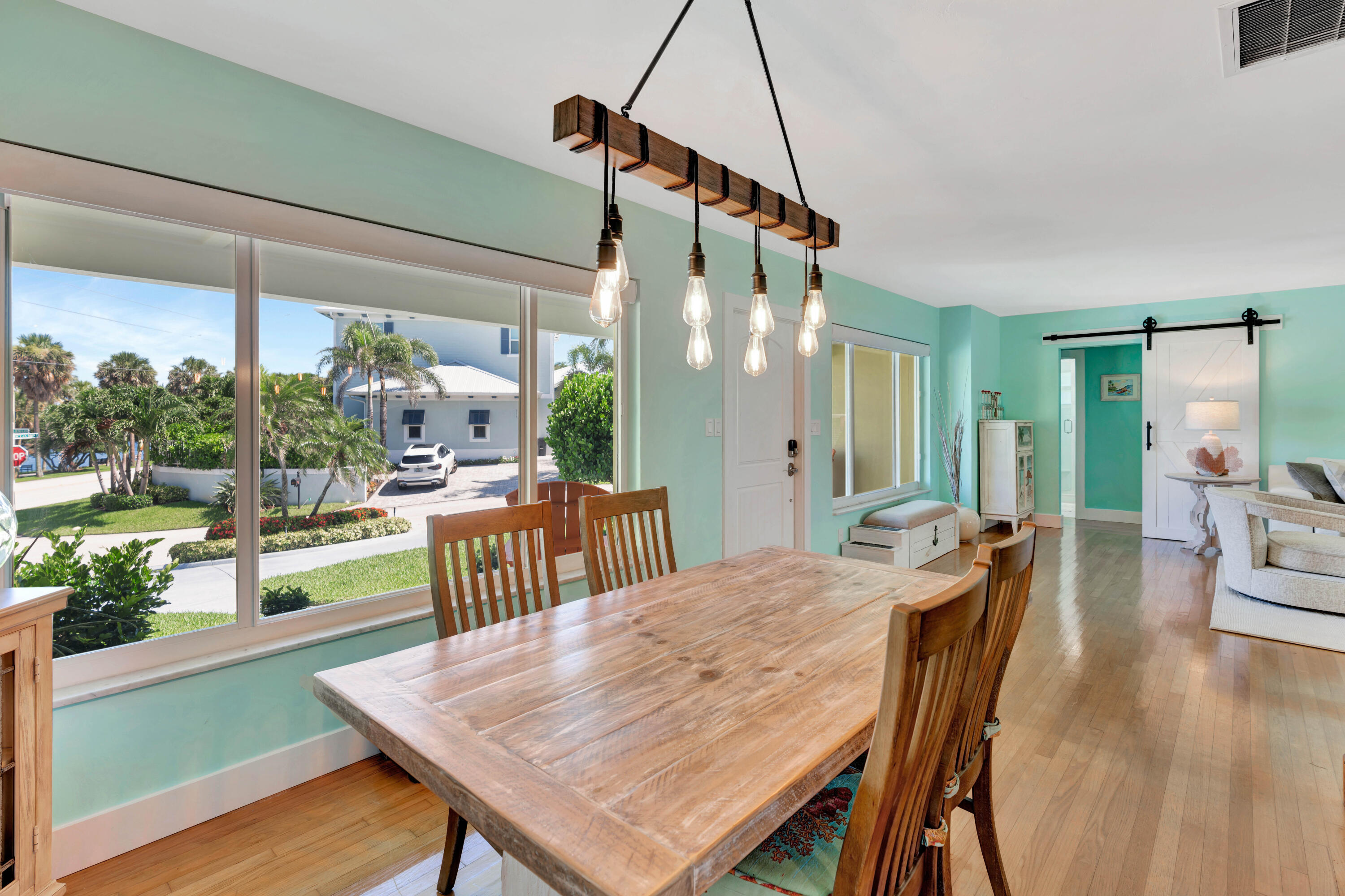 JUNO BEACH 1ST ADD - Residential