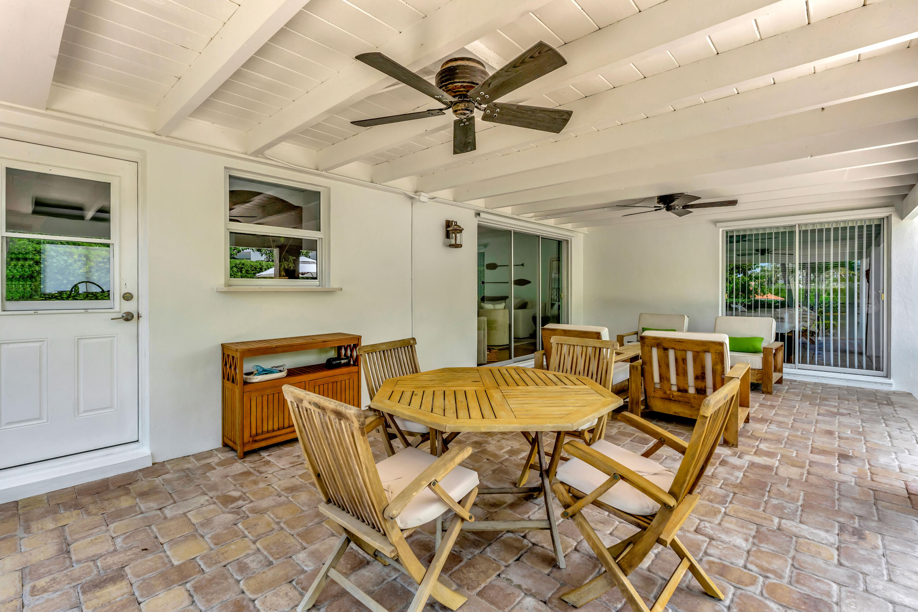 JUNO BEACH 1ST ADD - Residential