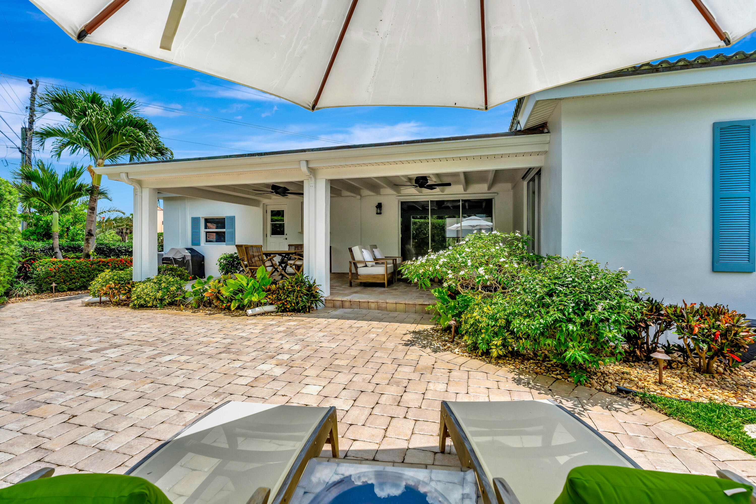 JUNO BEACH 1ST ADD - Residential