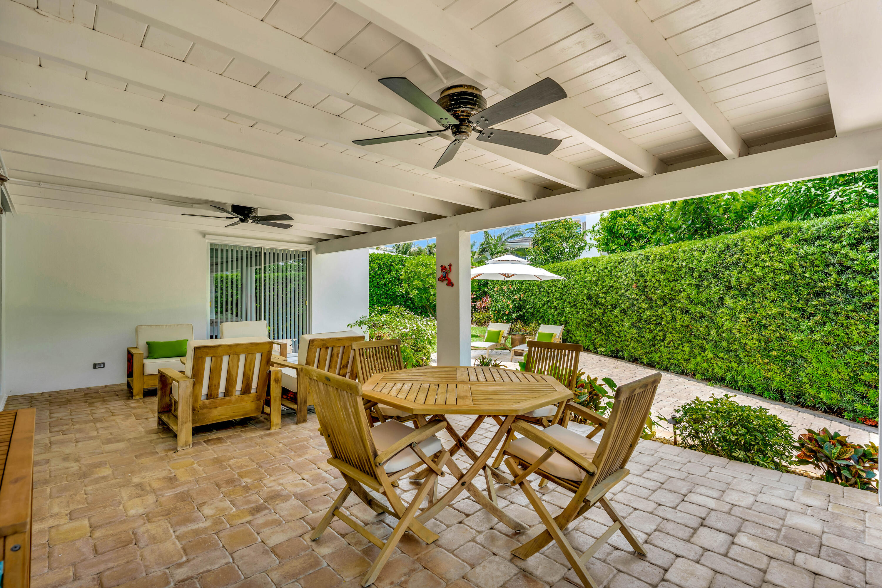 JUNO BEACH 1ST ADD - Residential