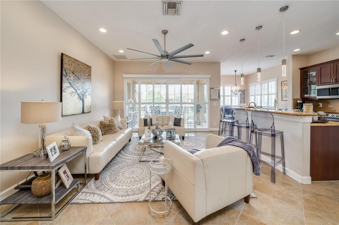 CYPRESS POINTE II AT HERON BAY - Residential Lease