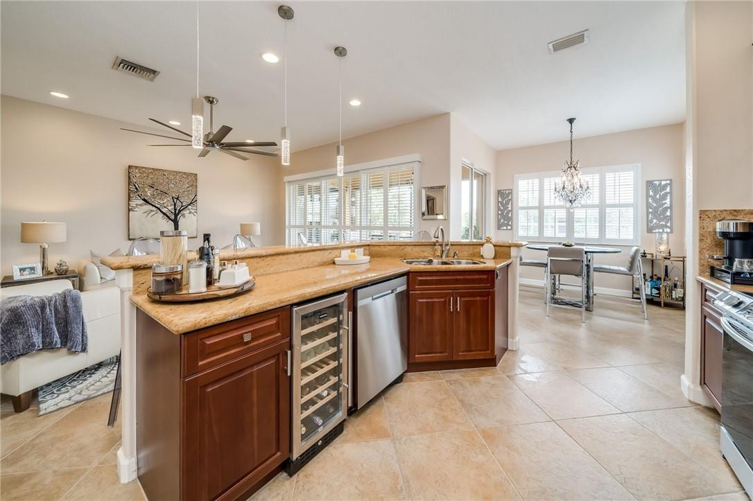 CYPRESS POINTE II AT HERON BAY - Residential Lease