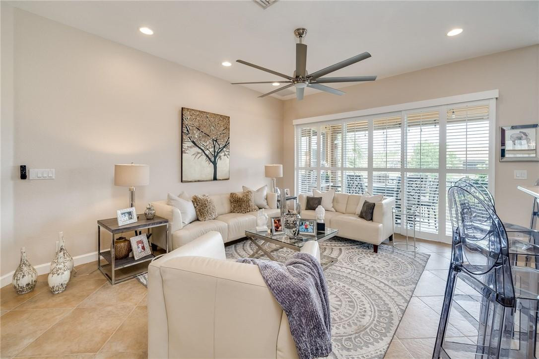 CYPRESS POINTE II AT HERON BAY - Residential Lease