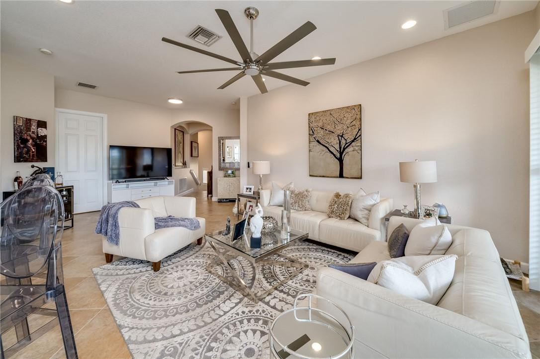 CYPRESS POINTE II AT HERON BAY - Residential Lease