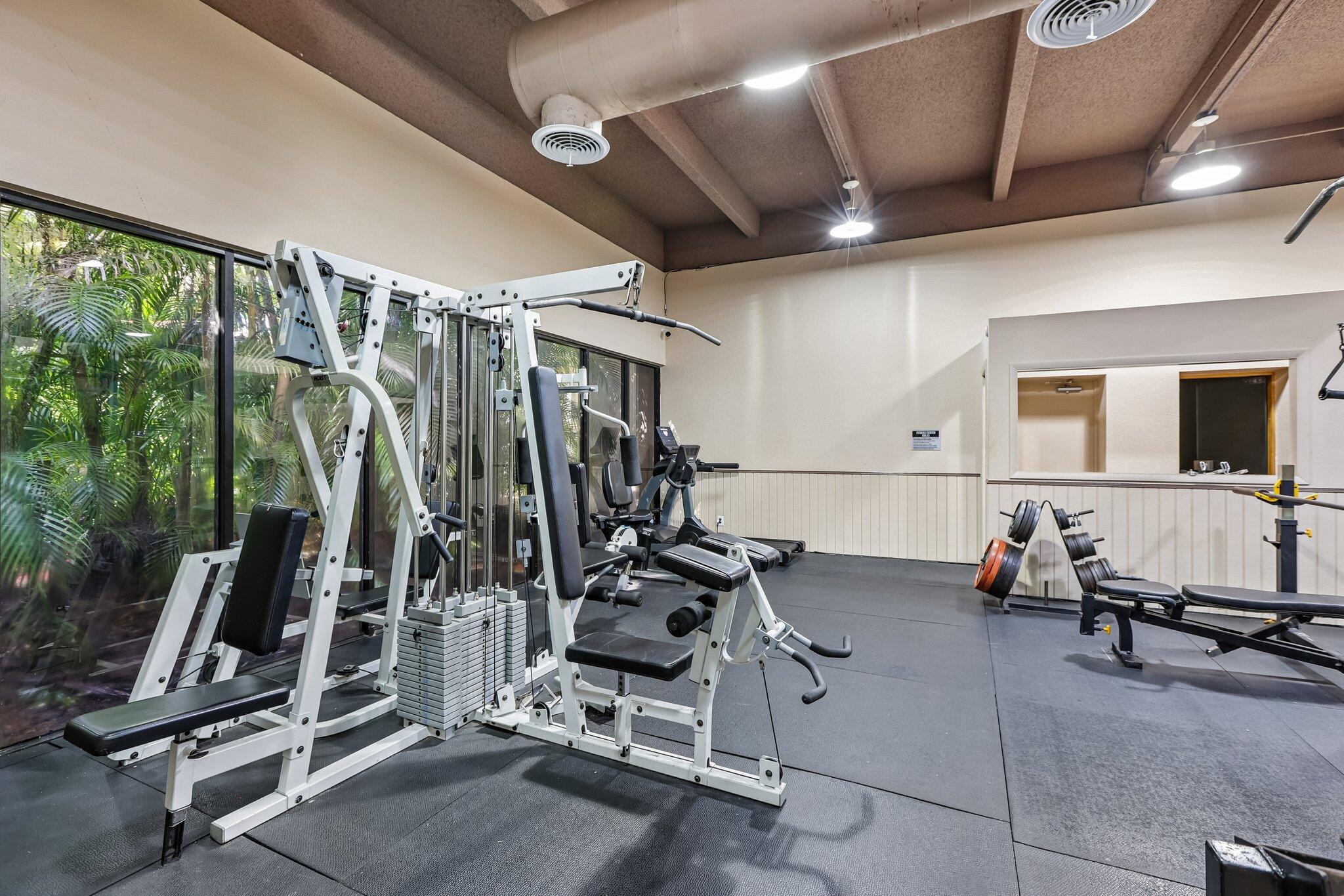 PEMBROKE LAKES SECTION SEVEN - Residential