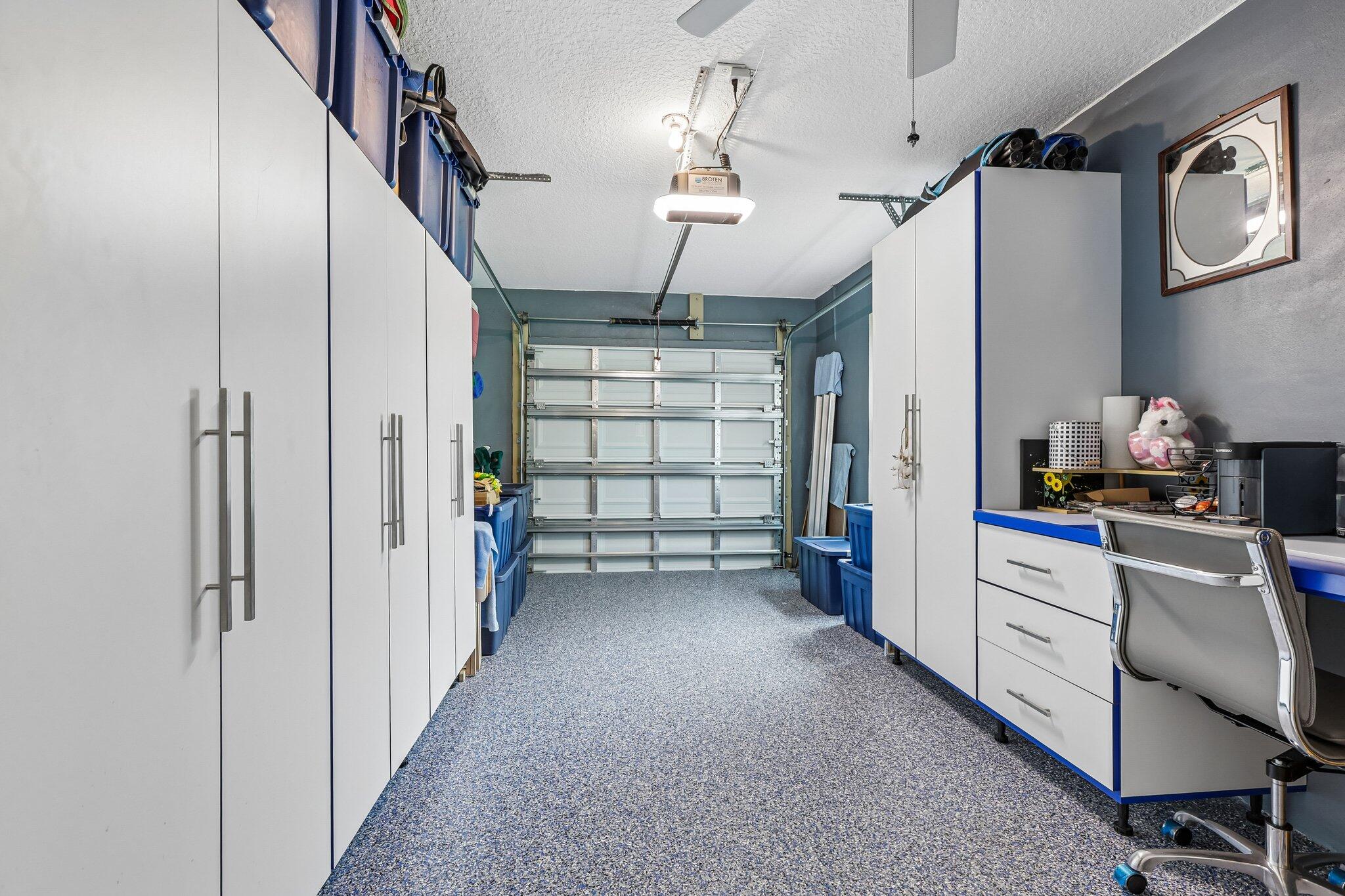 PEMBROKE LAKES SECTION SEVEN - Residential