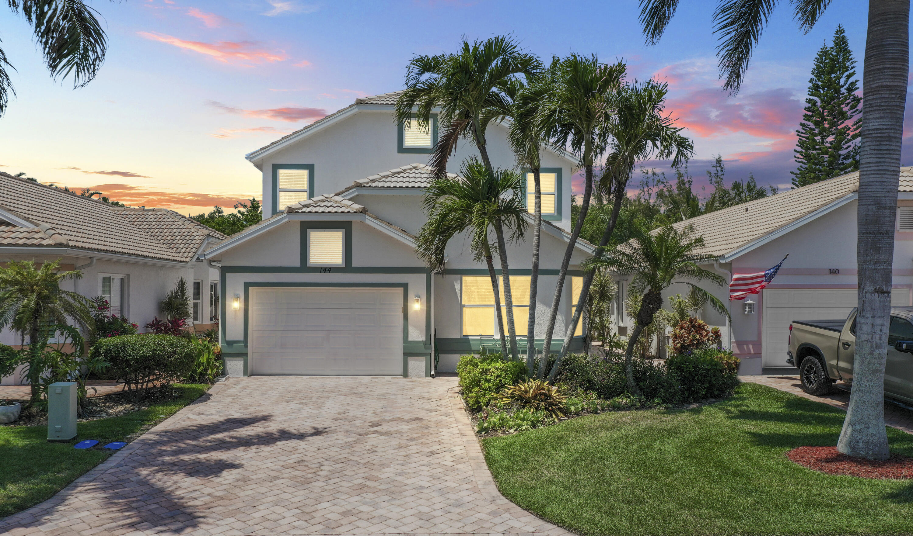 BAY TREE - Residential
