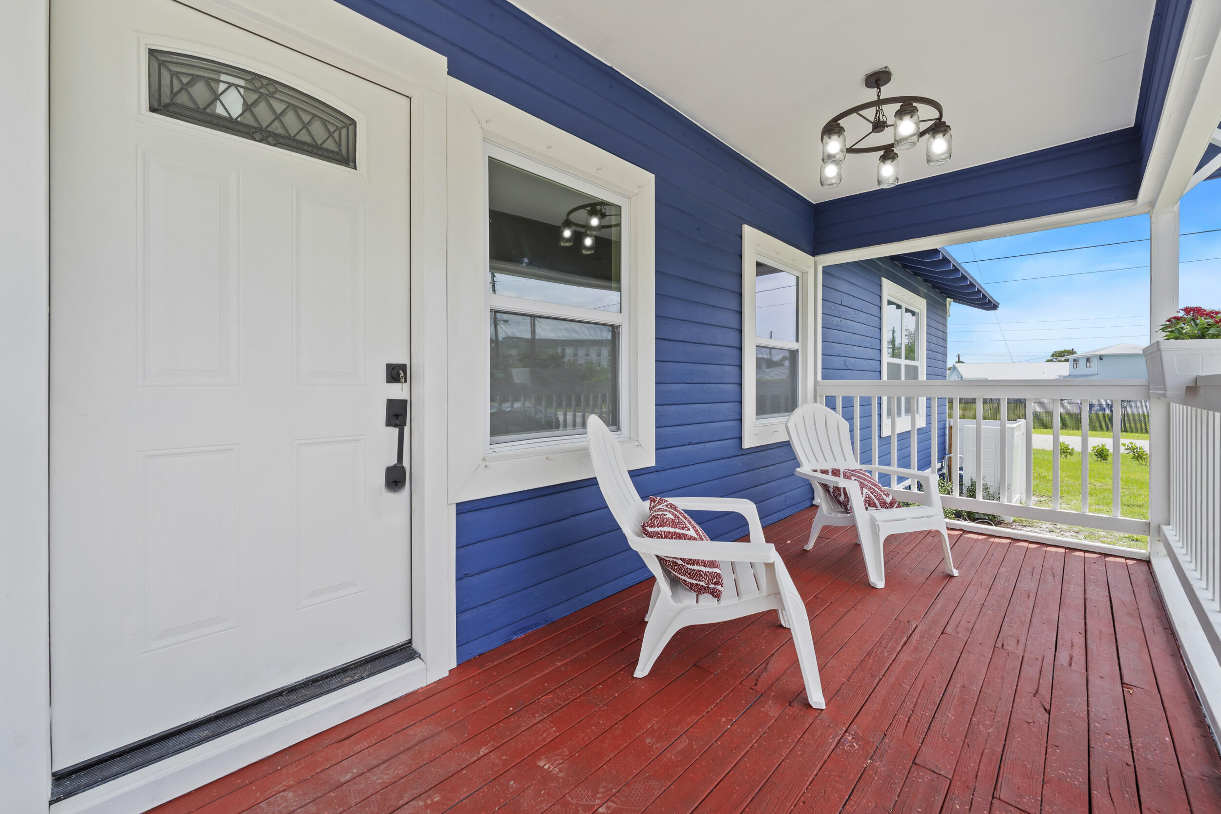PALM LAKE PARK - Residential Lease