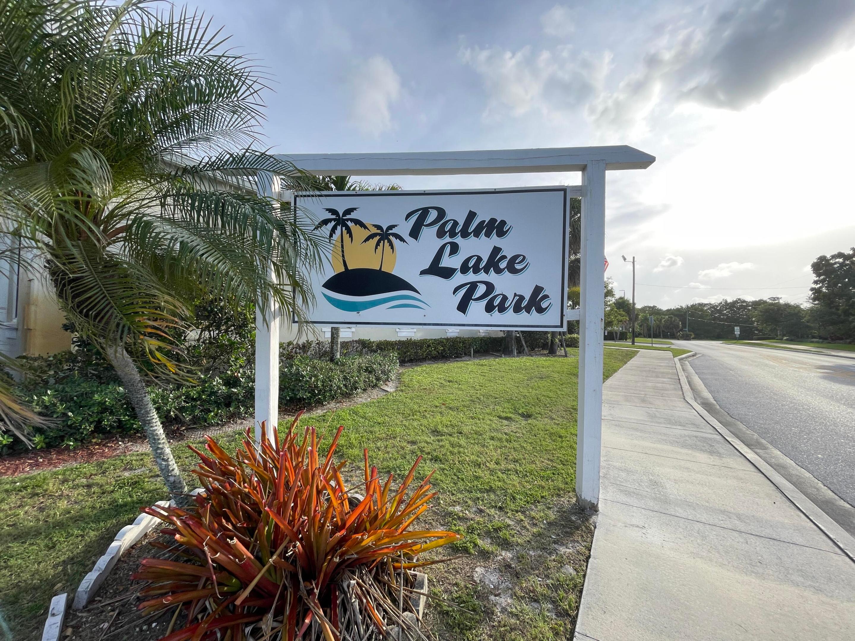 PALM LAKE PARK - Residential Lease