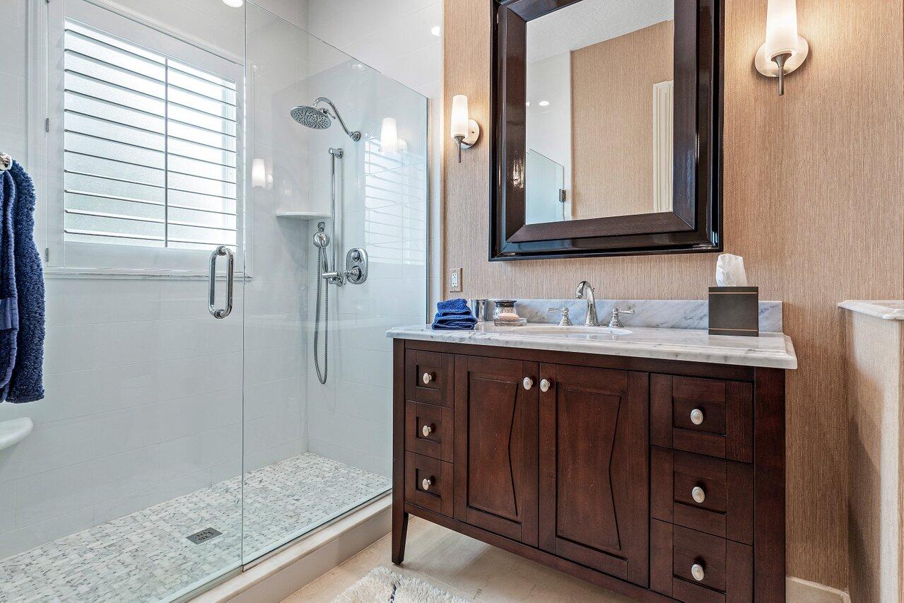 WATERS EDGE EST - Residential