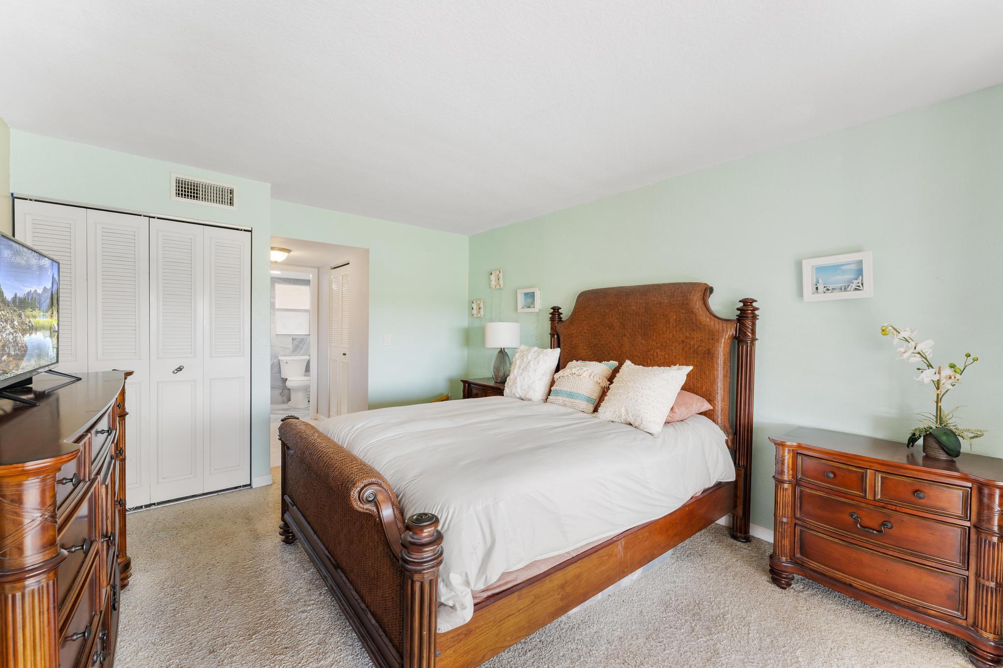 POINCIANA PLACE CONDO 1,2,8 AND 9 - Residential