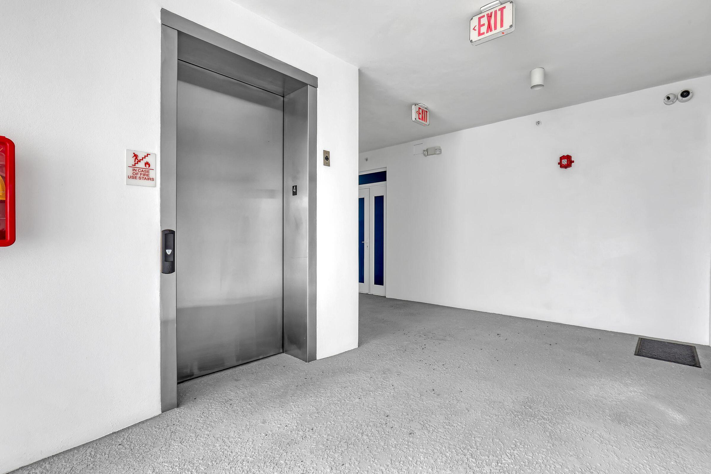 ONE LUXURY CONDO - Residential