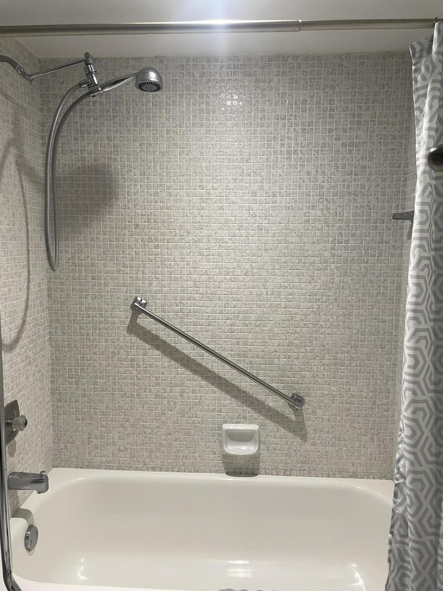 KINGS POINT BURGUNDY CONDOS - Residential Lease